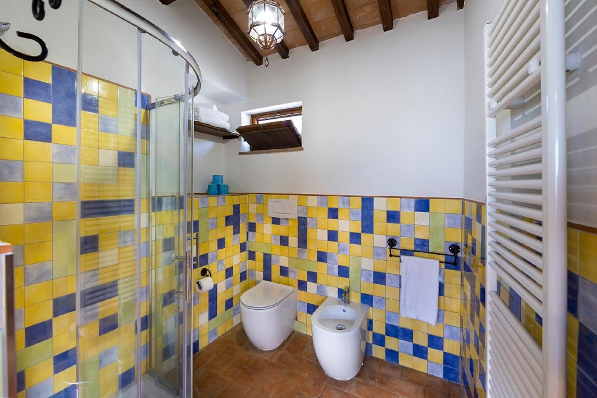 Triple Room with View - Photo 8