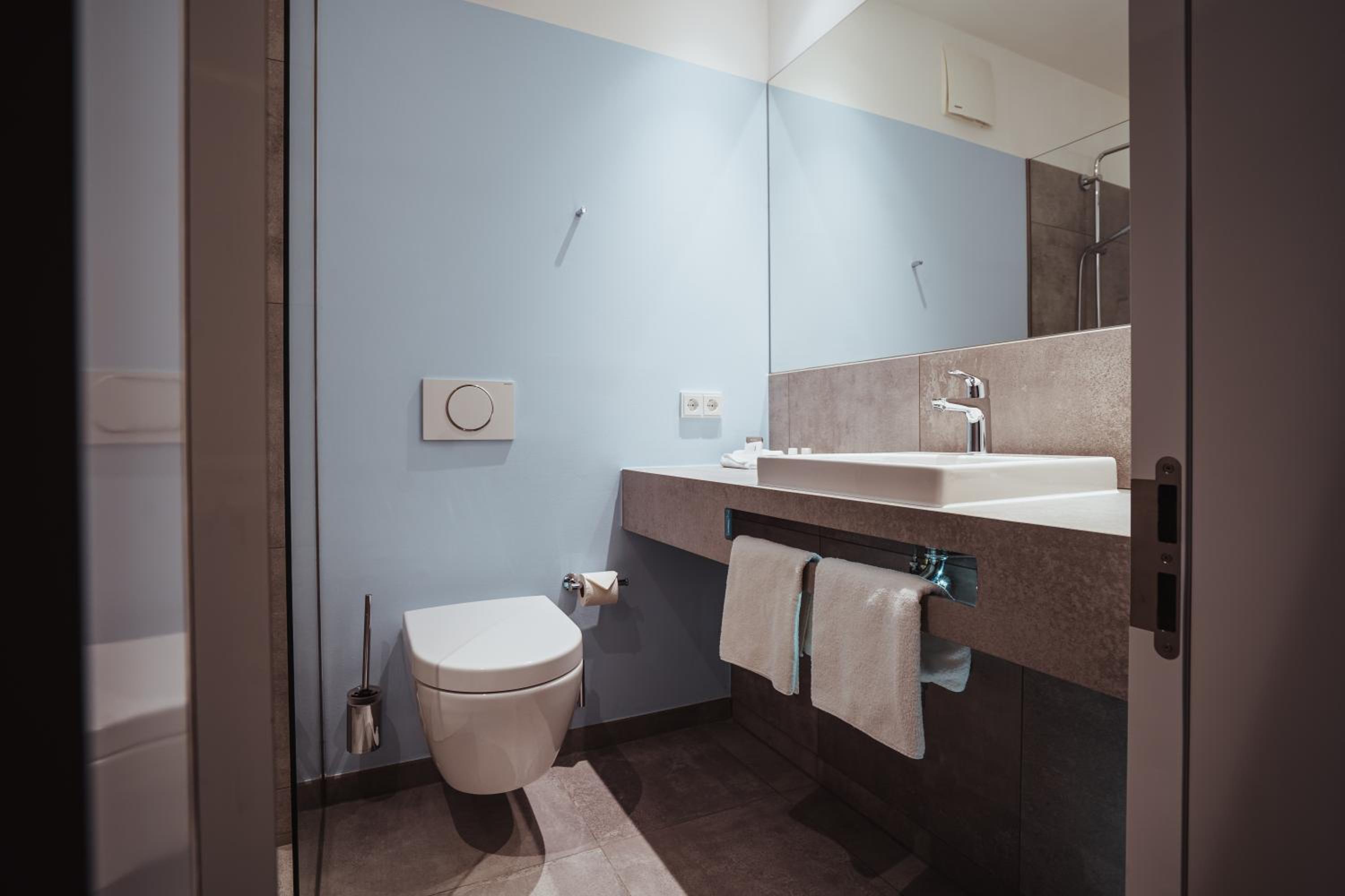 Double Room with Lake View photo 3
