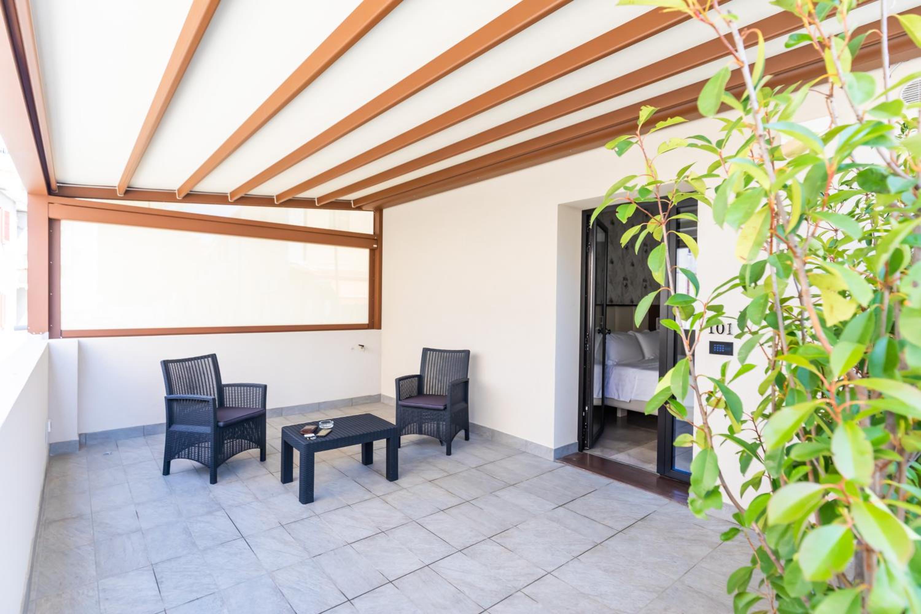 Double Room with Patio