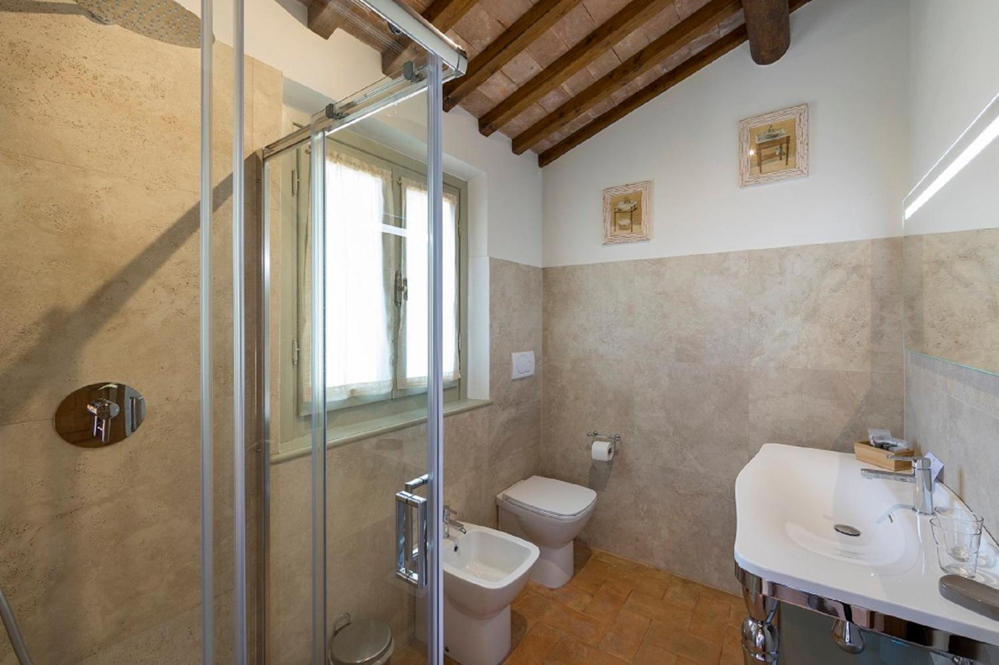 Family Suite - Photo 4