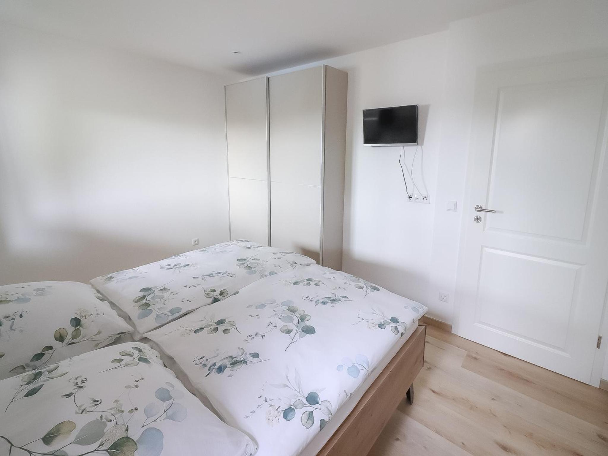 Apartment with Terrace photo 3