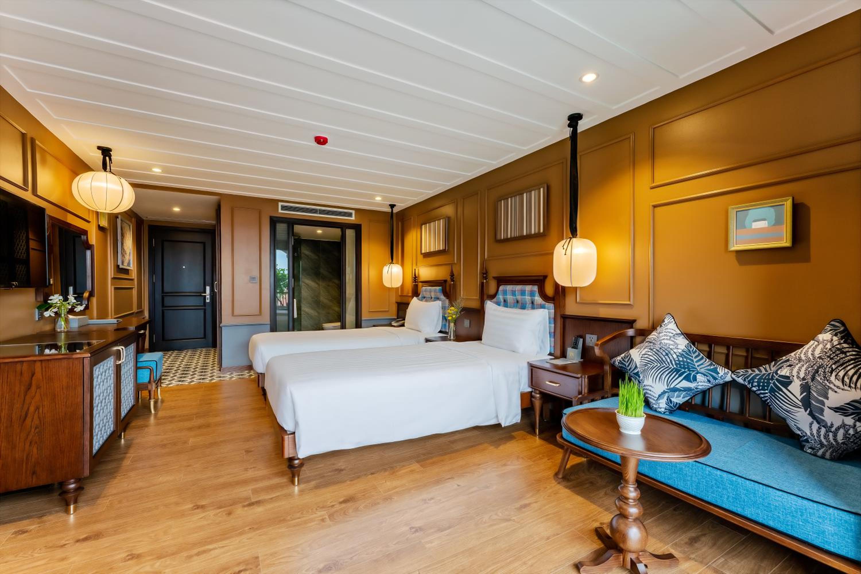 Deluxe Double or Twin Room with Balcony - Photo 4