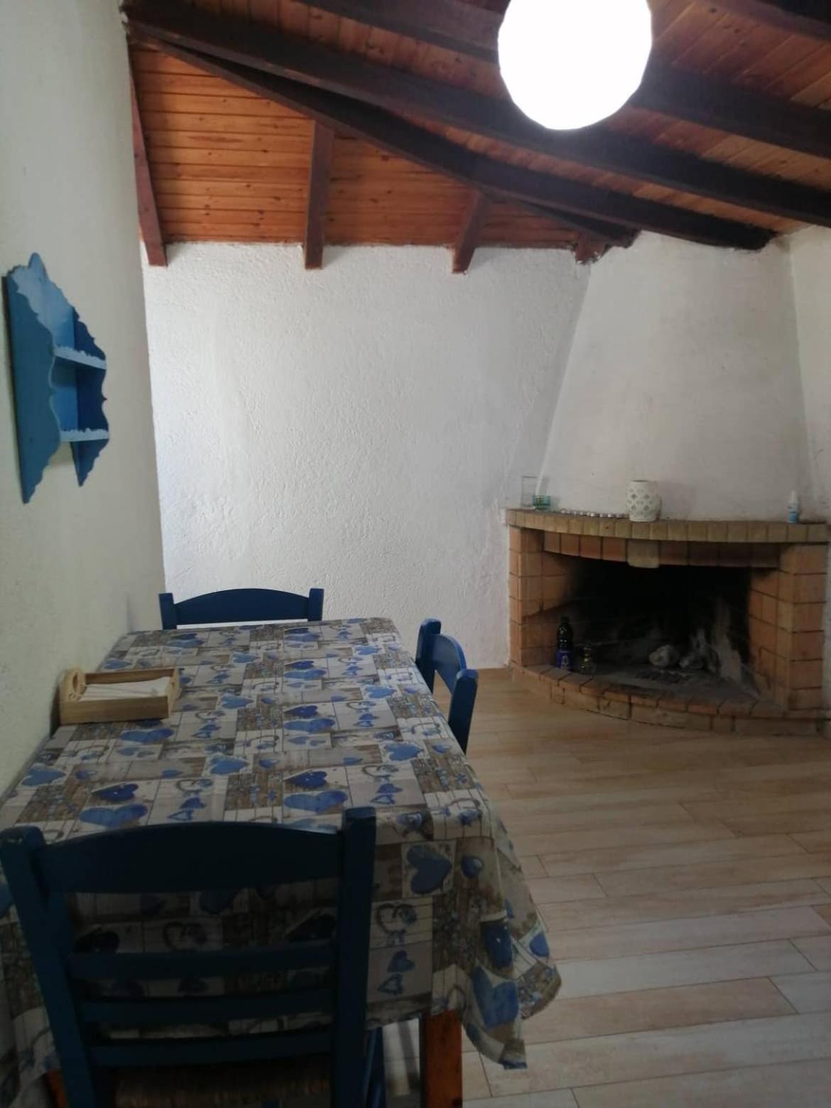 One-Bedroom House photo 2