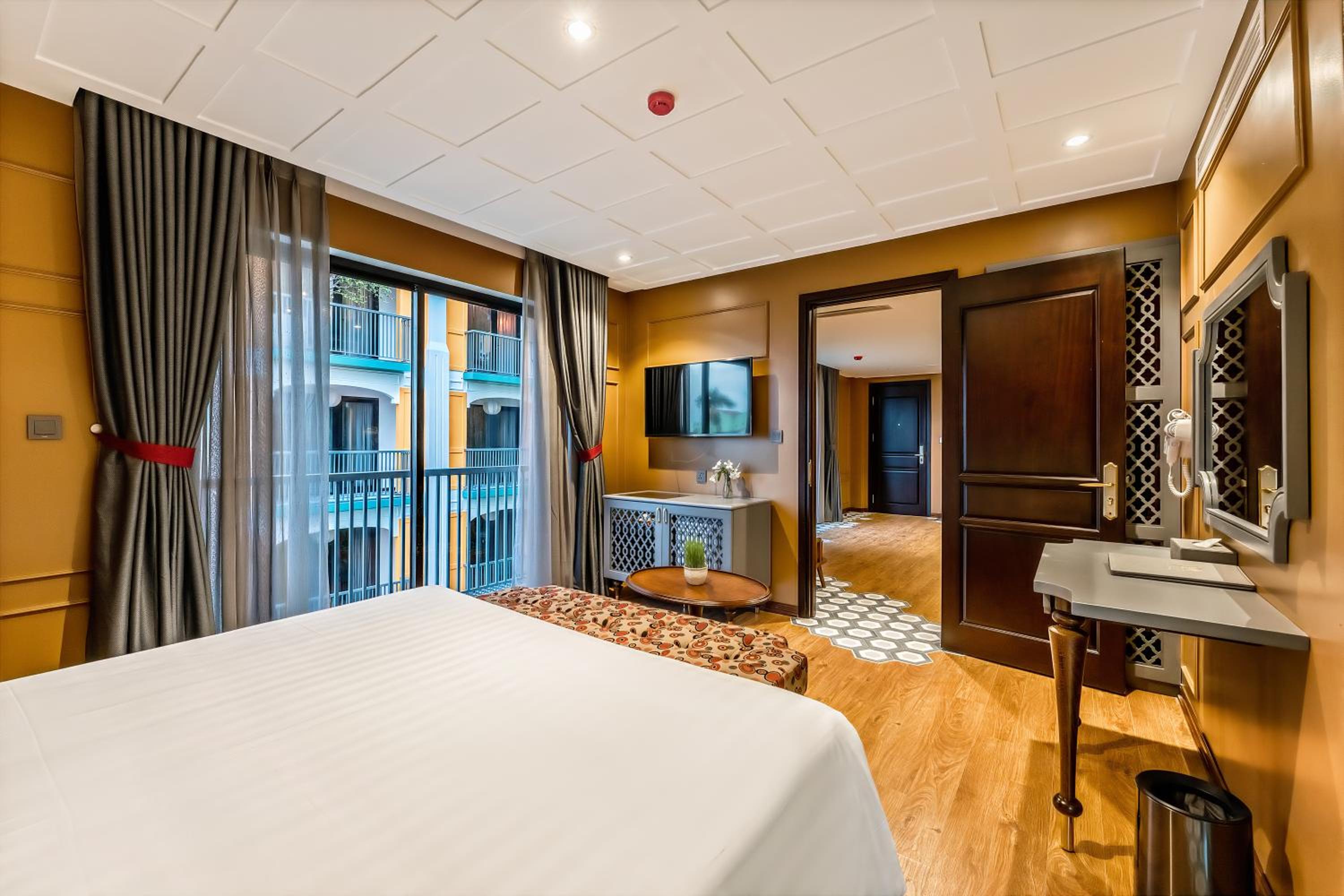 Family Suite - Photo 6