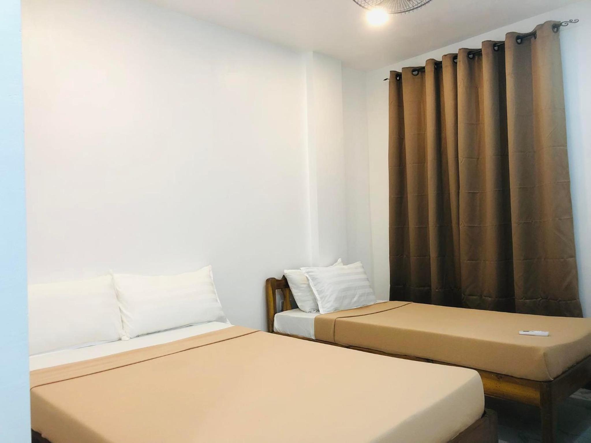 Triple Room with Private Bathroom
