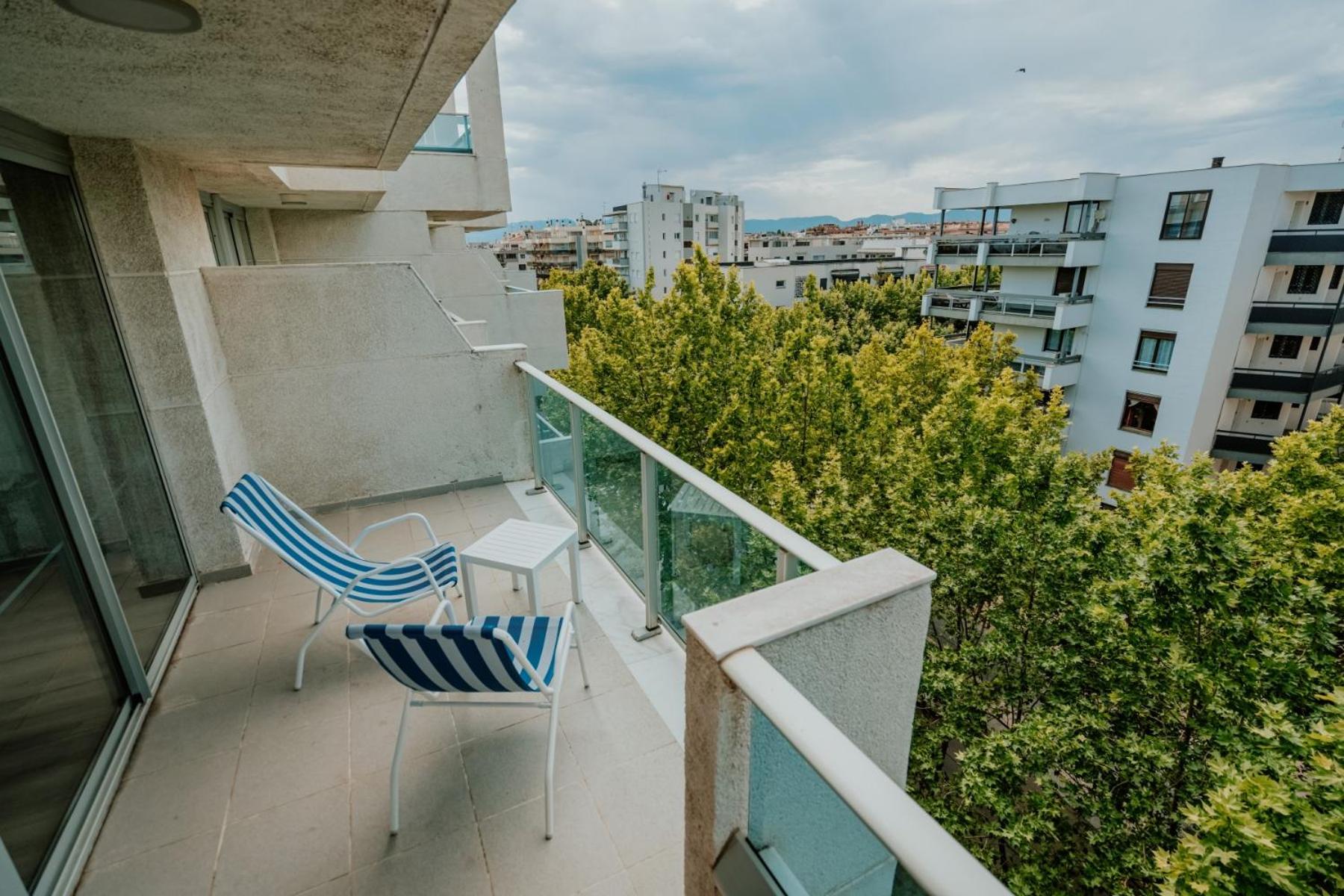 Suite con Terraza (2 adultos)