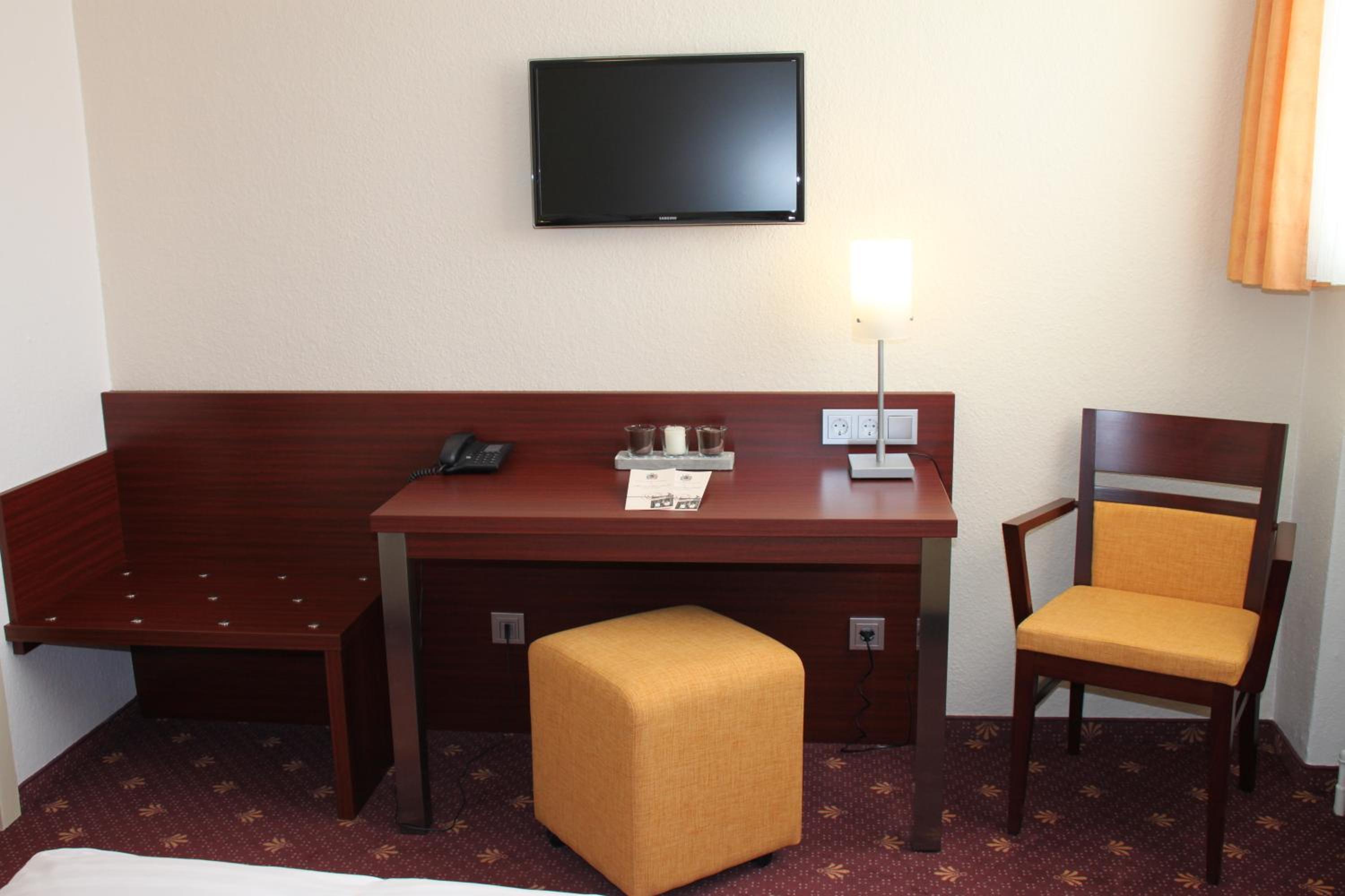 Business Single Room photo 3