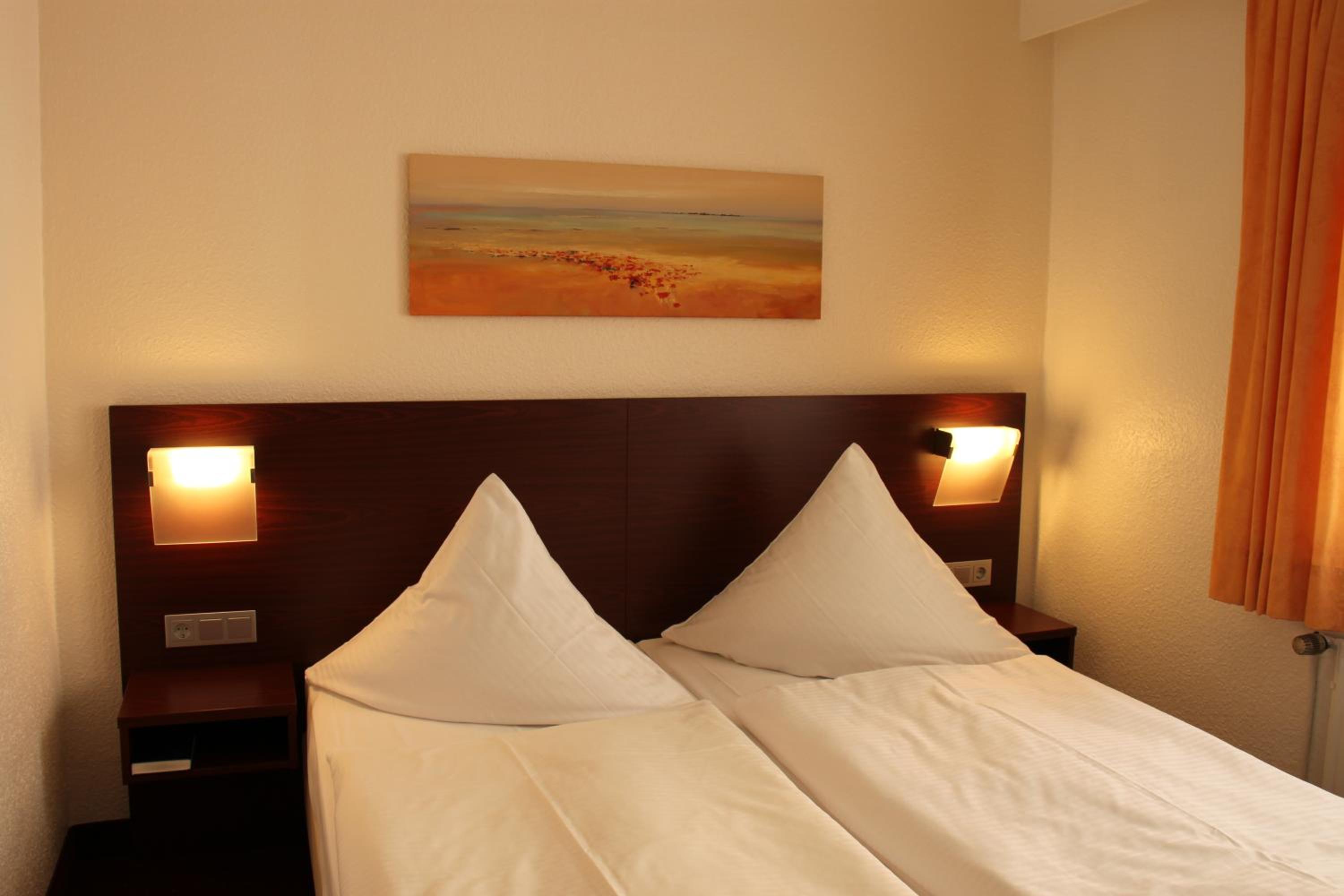 Double Room - Photo 2