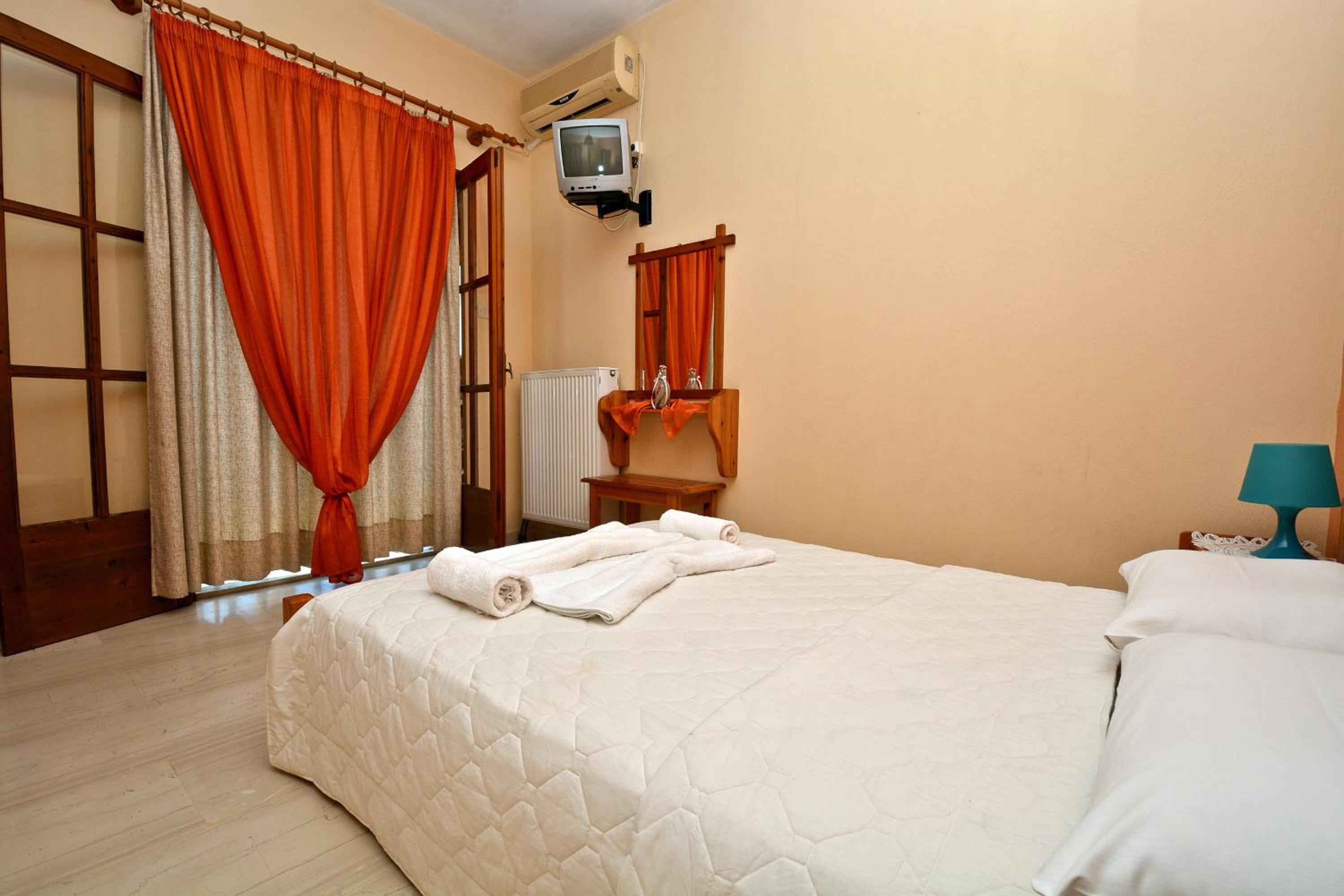 Two-Bedroom Apartment with Balcony photo 1