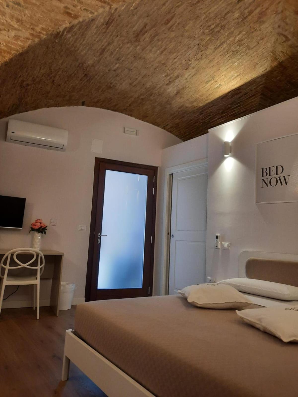 Double Room - Disability Access - Photo 7