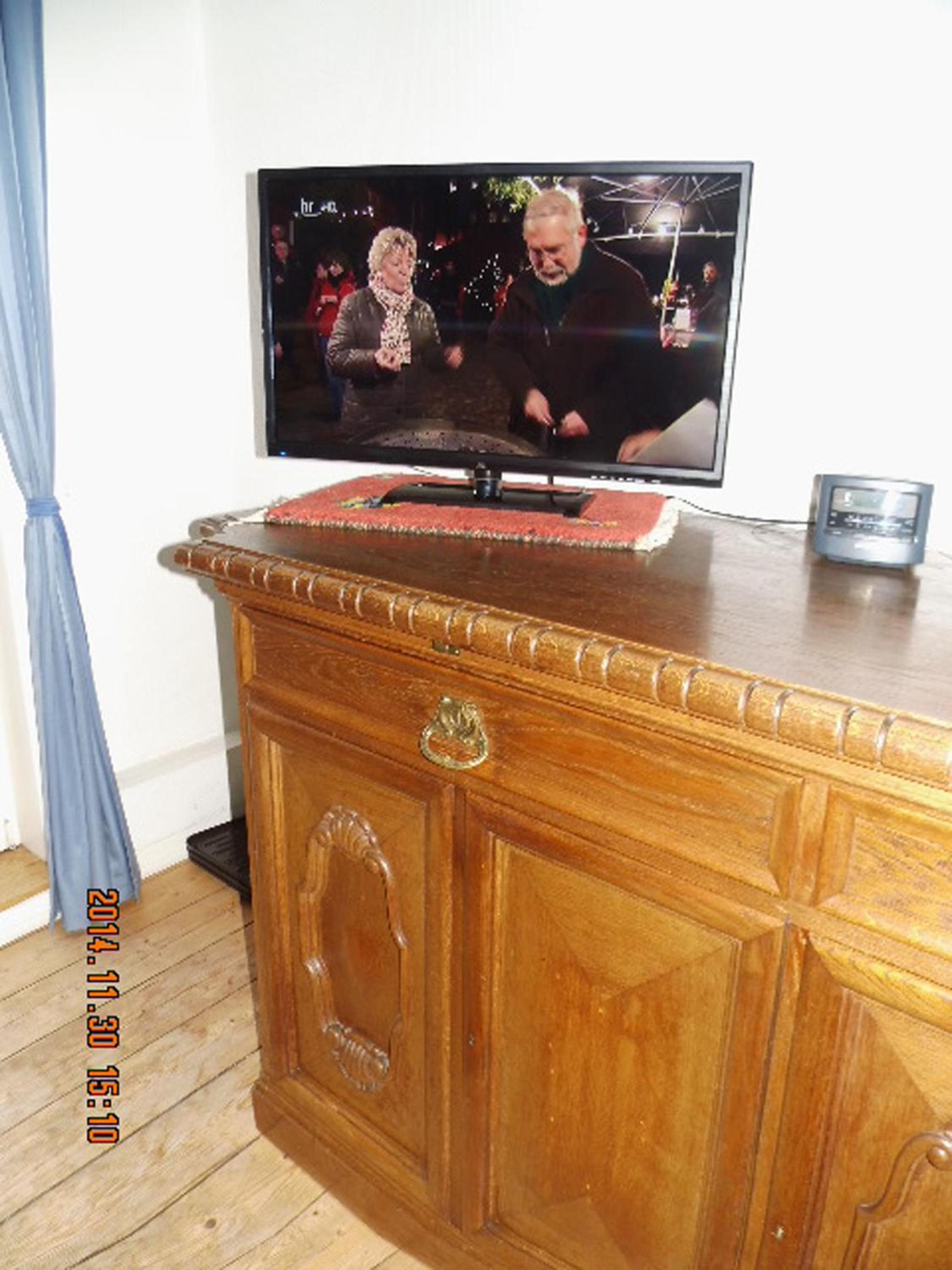 One-Bedroom Apartment (2 - 4 Adults) - Photo 3