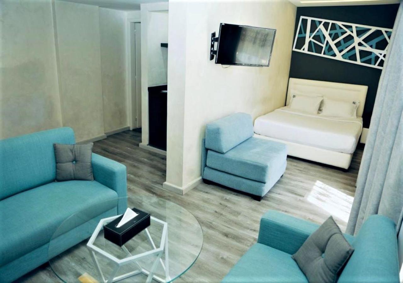 Junior Suite with Balcony photo 1