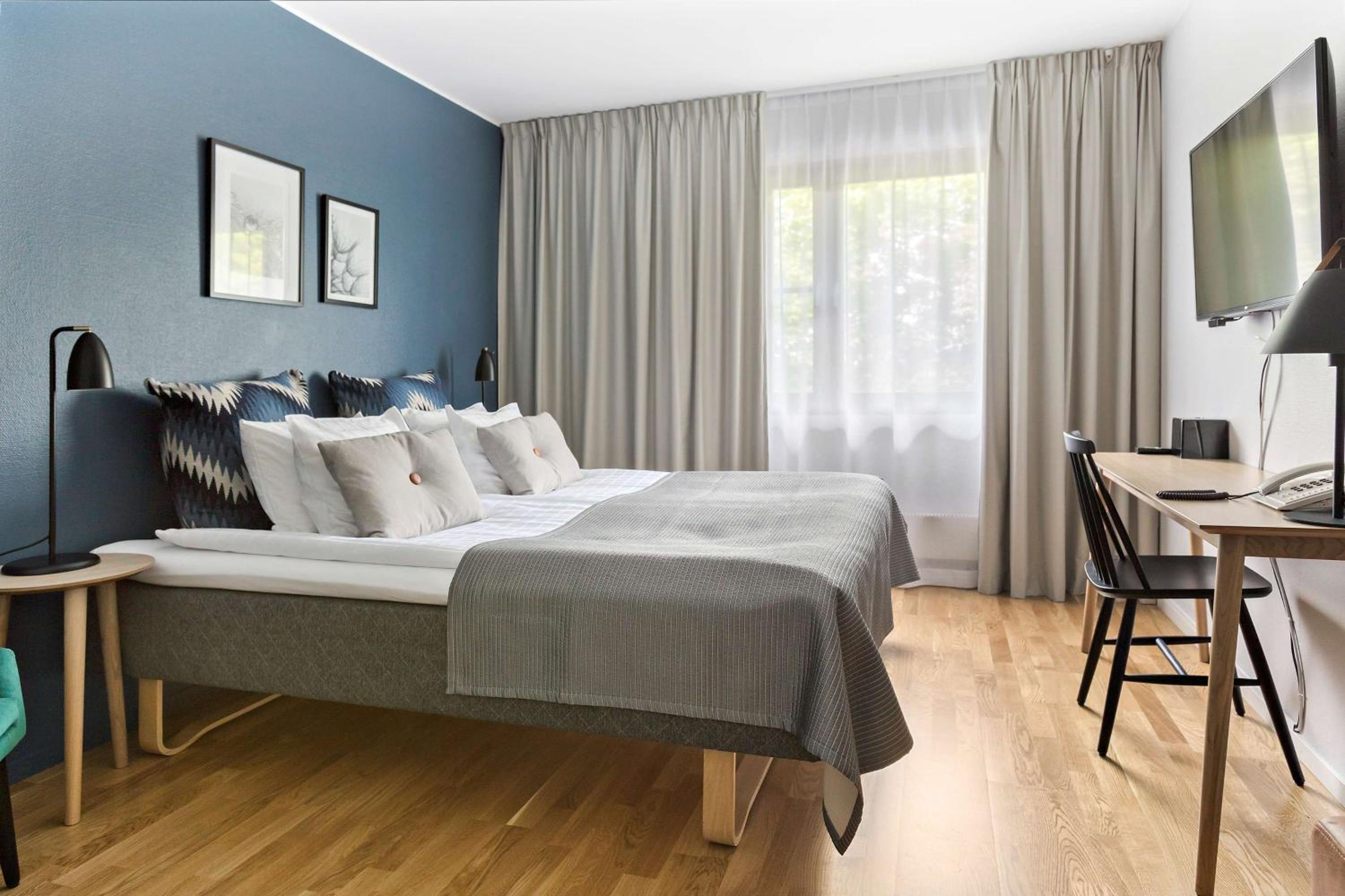 Standard King Room - Photo 1
