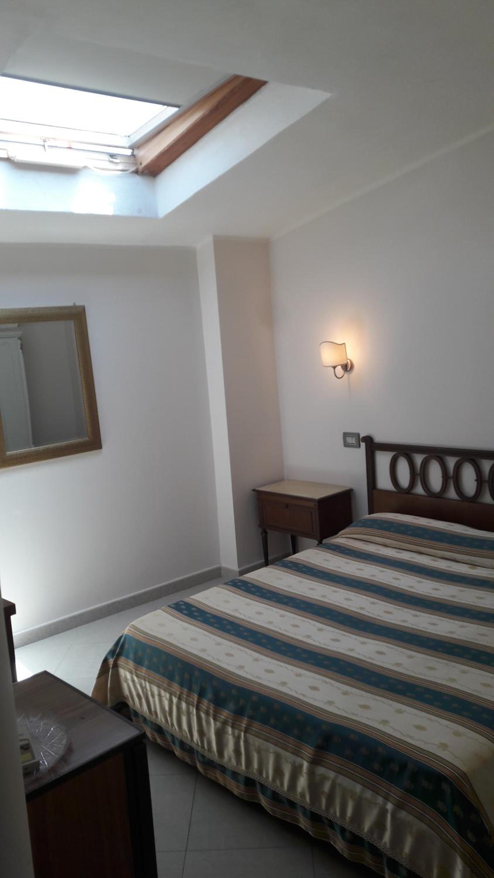 Economy Double Room photo 2