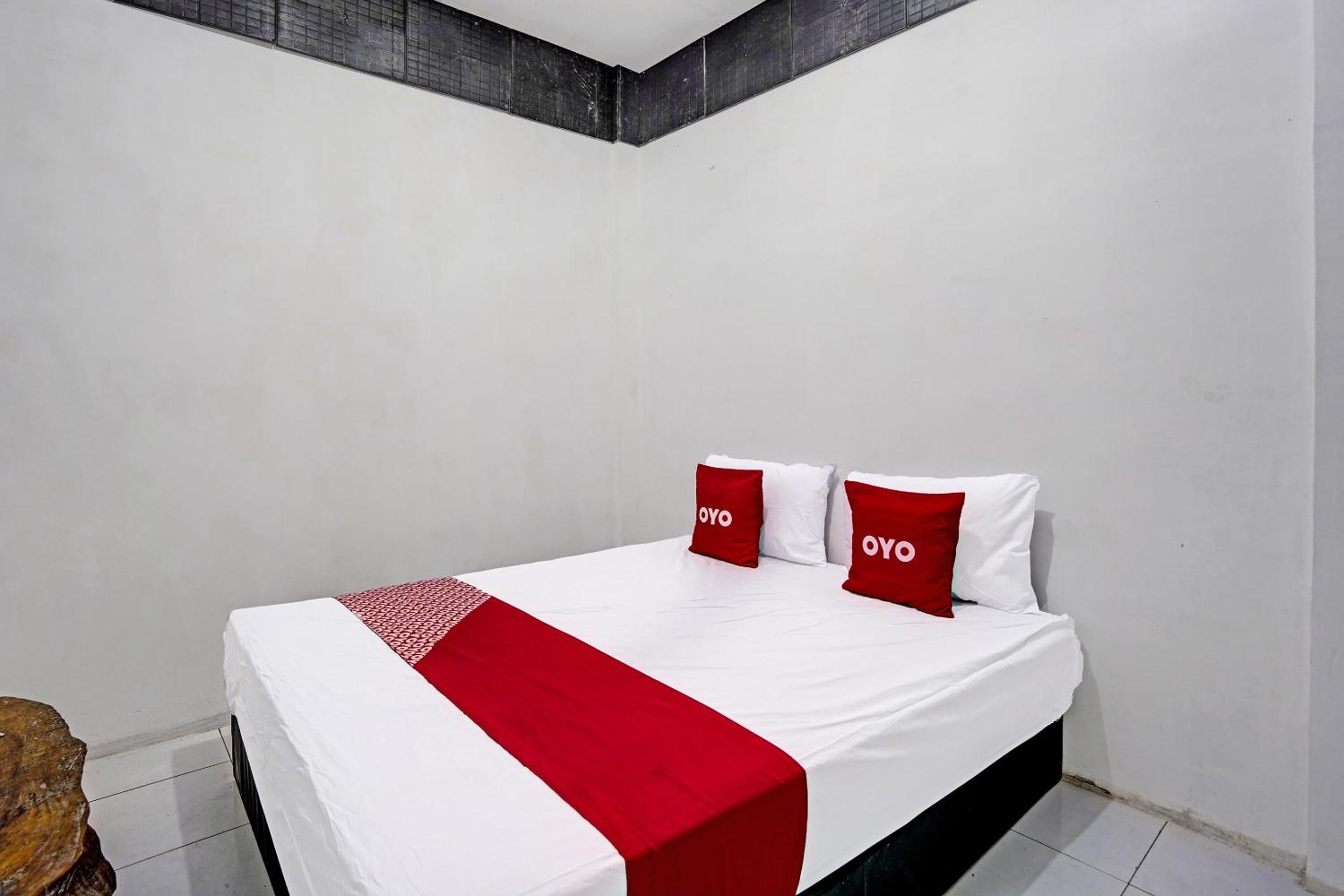 Standard Double Room - Photo 15