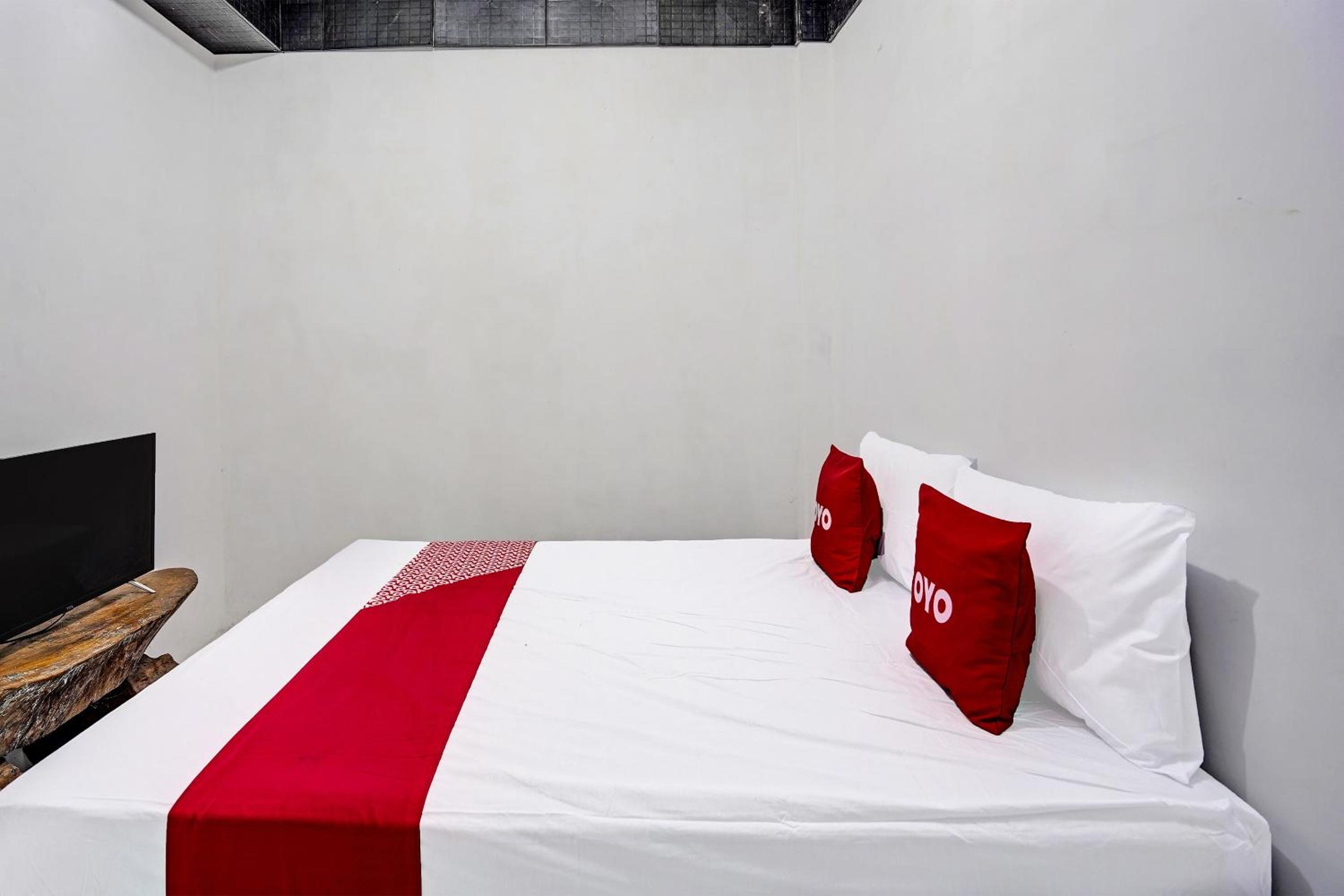 Standard Double Room - Photo 6
