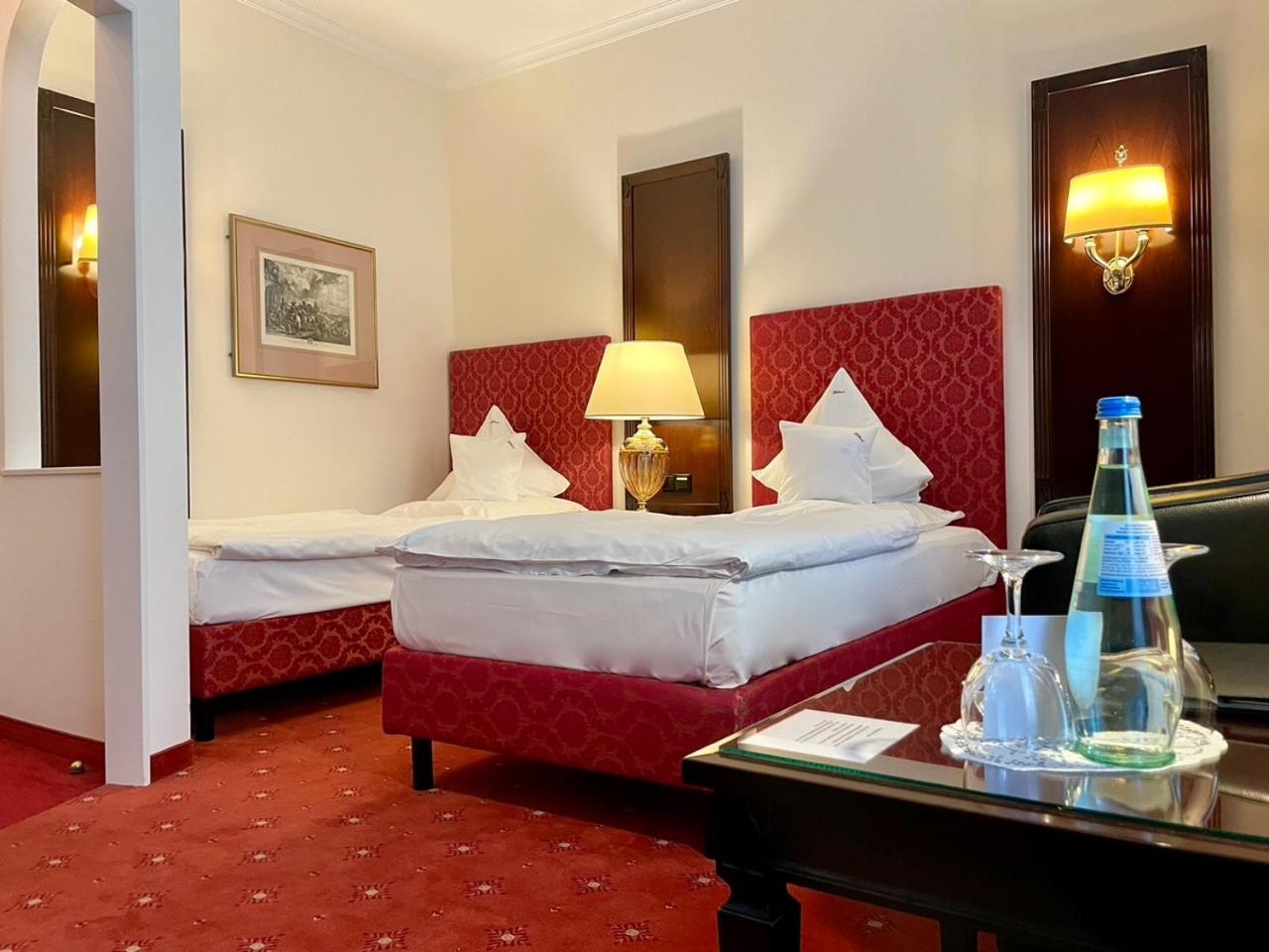 Standard Double Room - Photo 3
