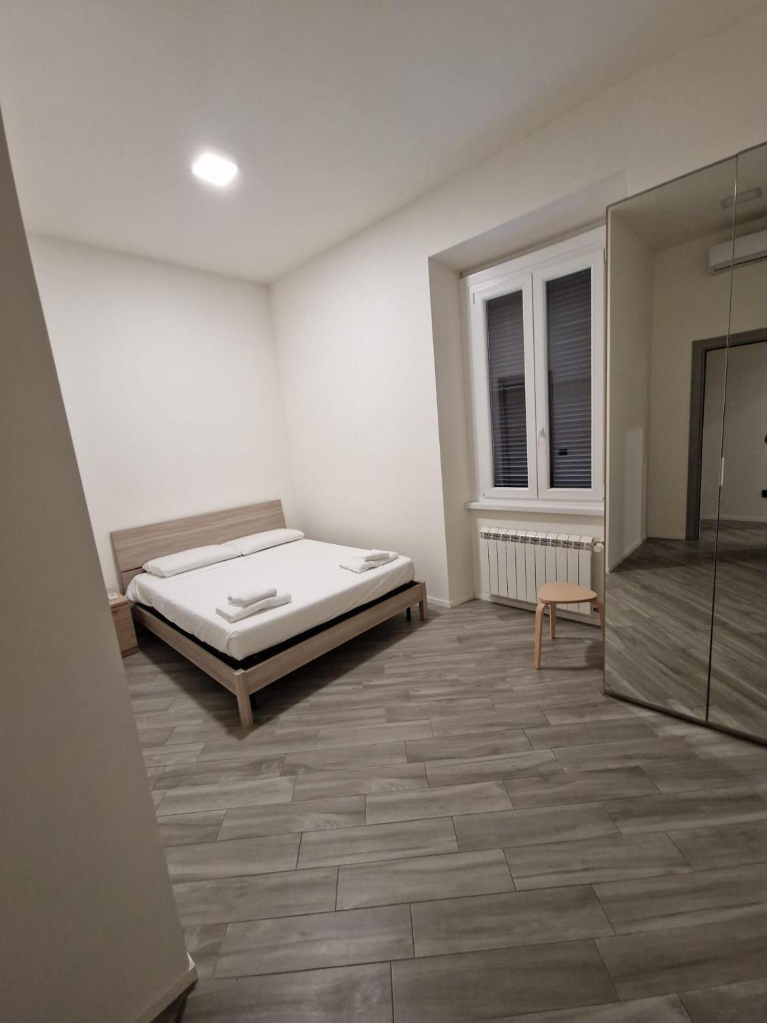 Large Double Room photo 3