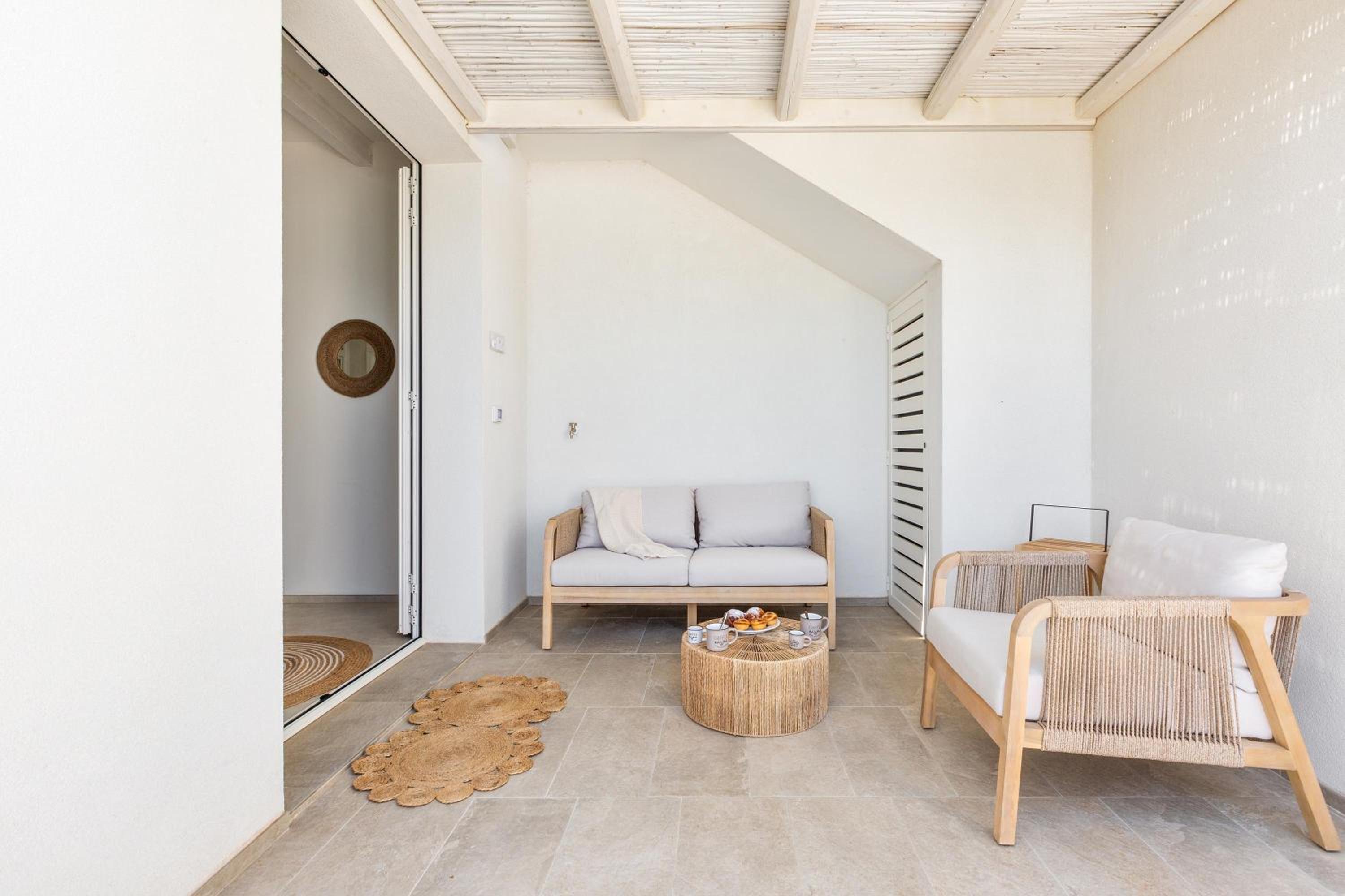 Two-Bedroom Apartment with Sea View photo 2