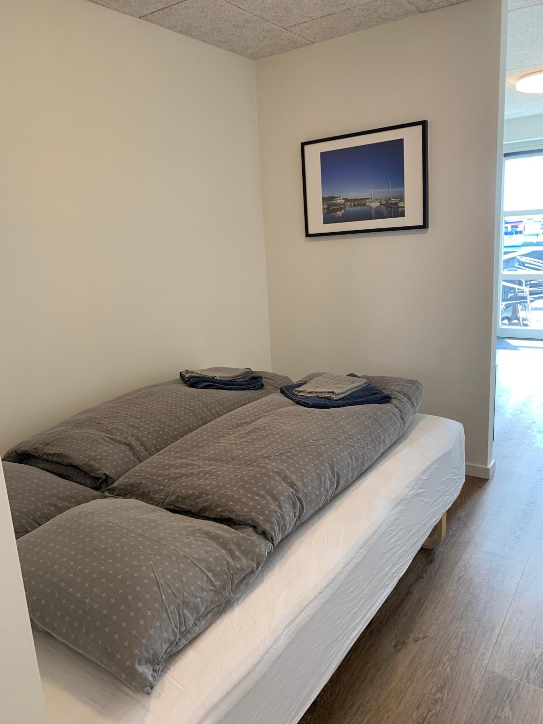 Double Room with Private Bathroom - Photo 2