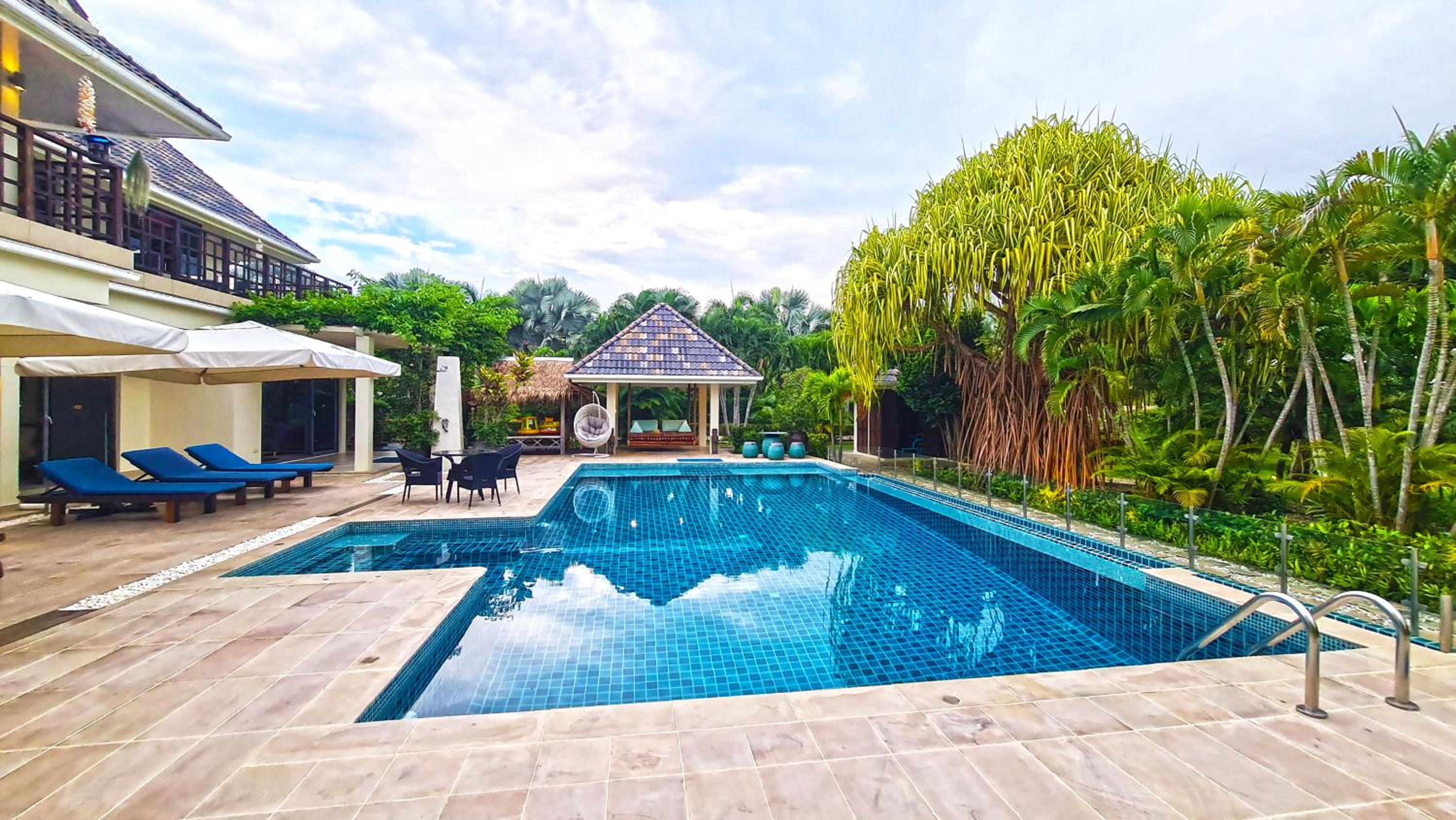 Villa - Photo 3