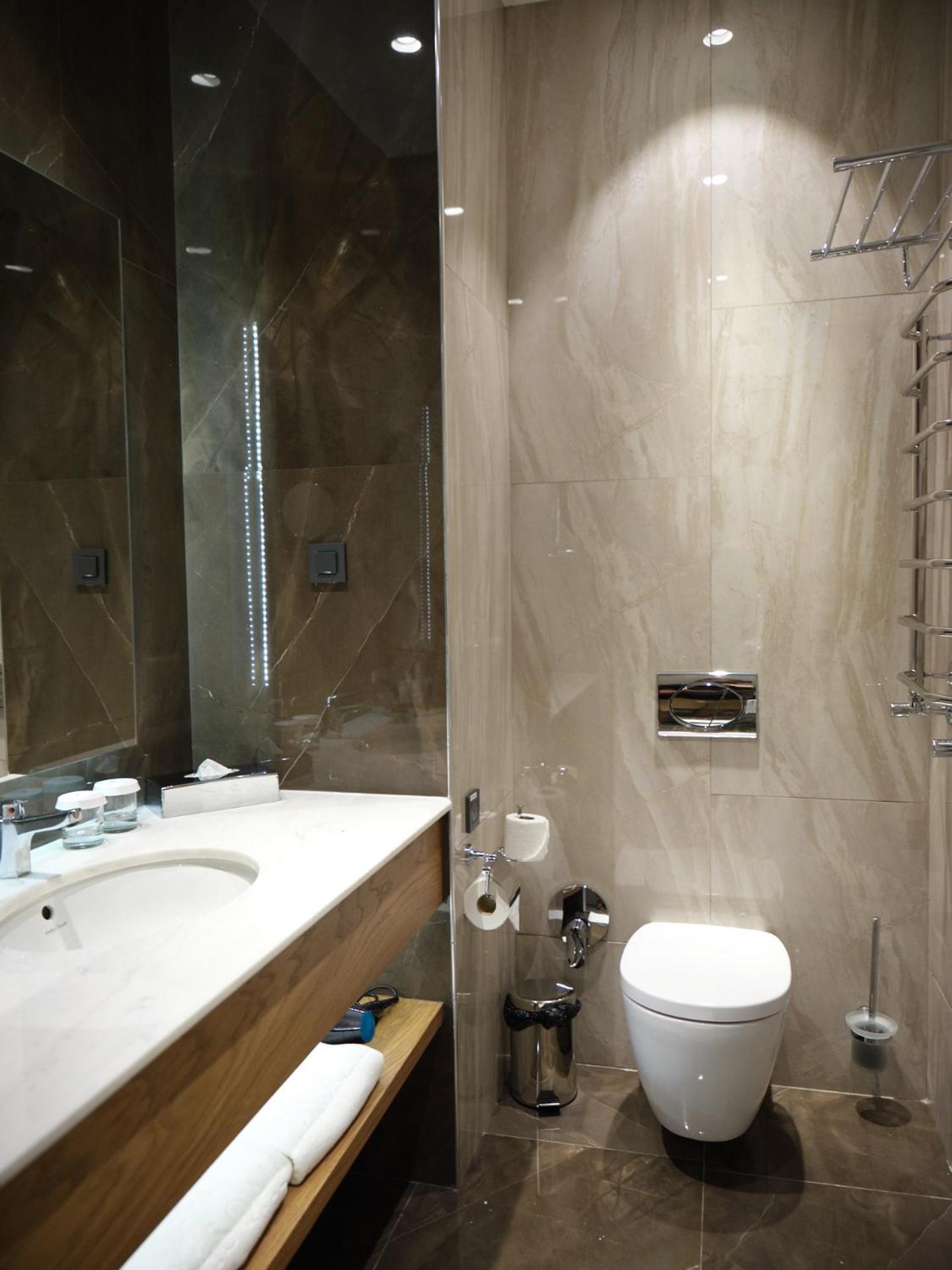 Large Double Room photo 3