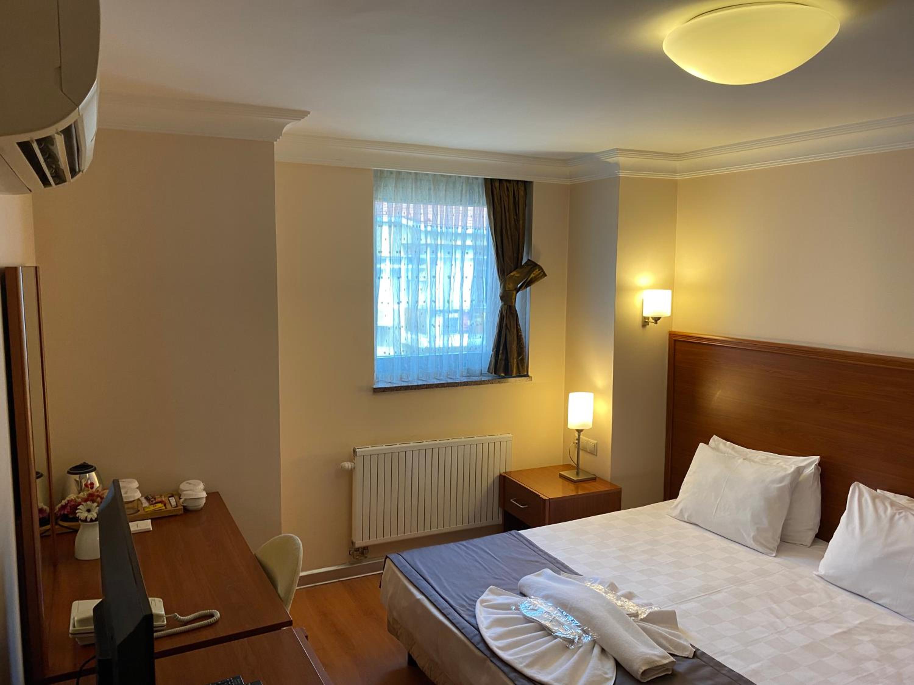 Standard Double Room photo 3