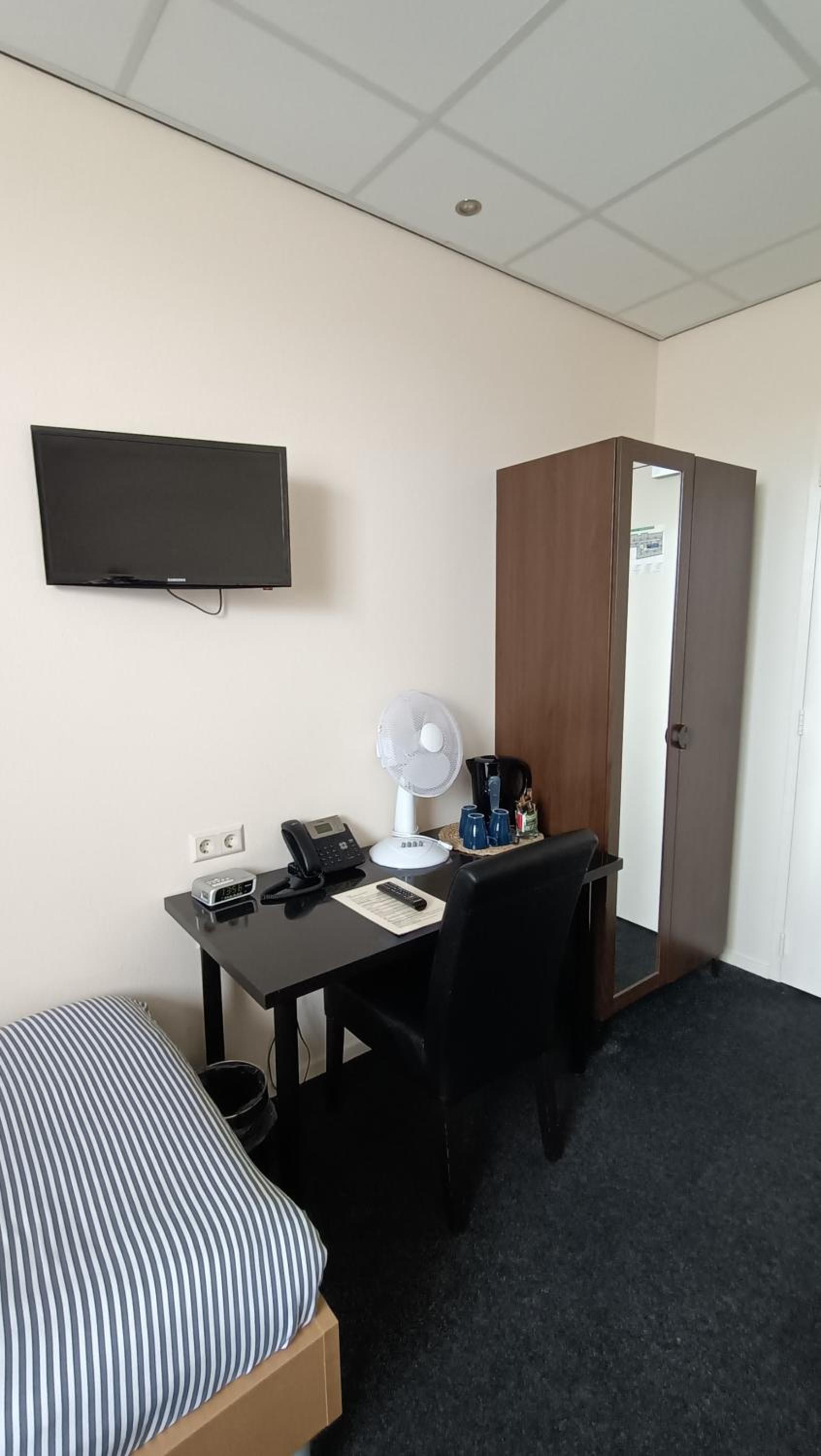 Double or Twin Room with Extra Bed - Photo 3