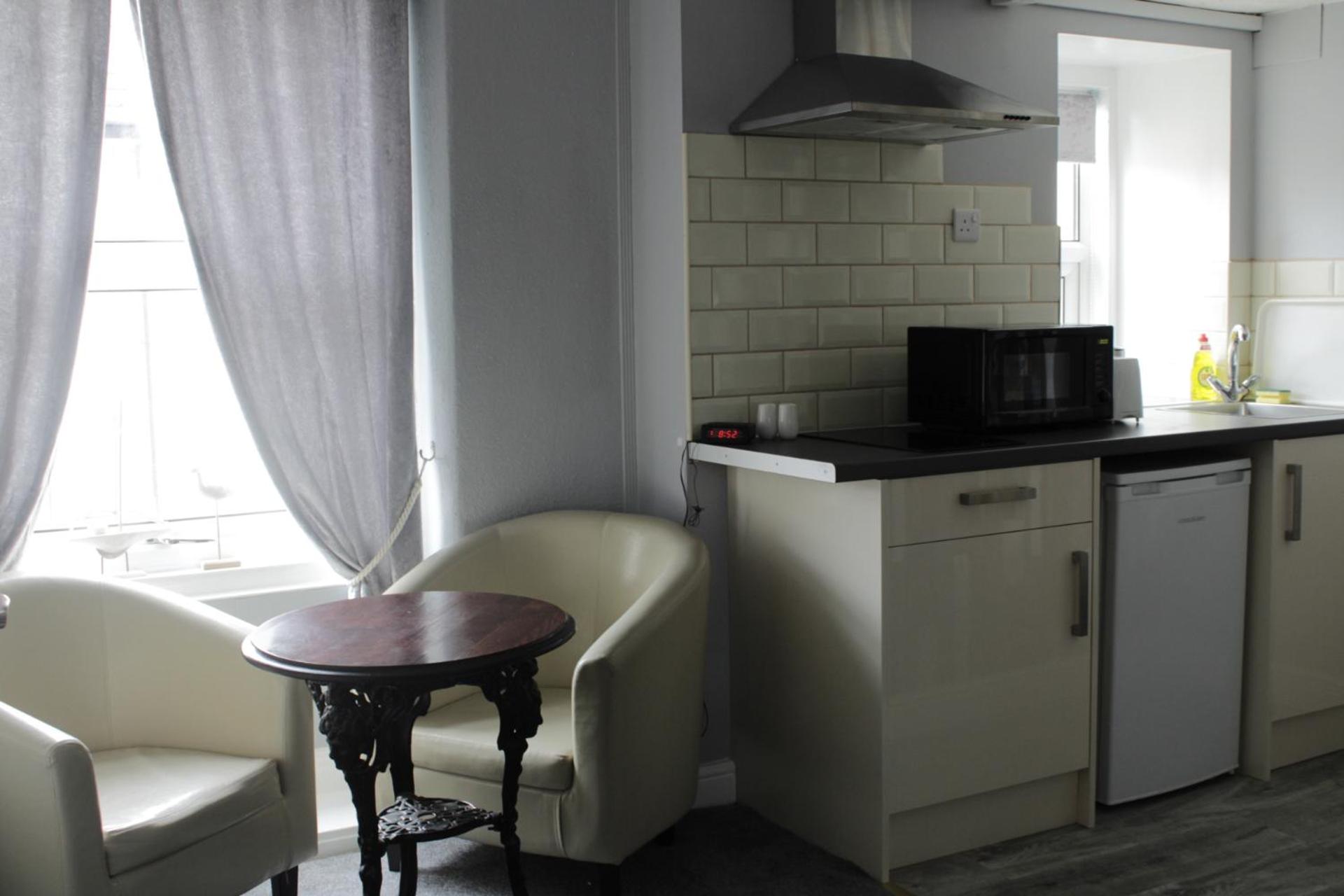 Studio Apartment photo 2