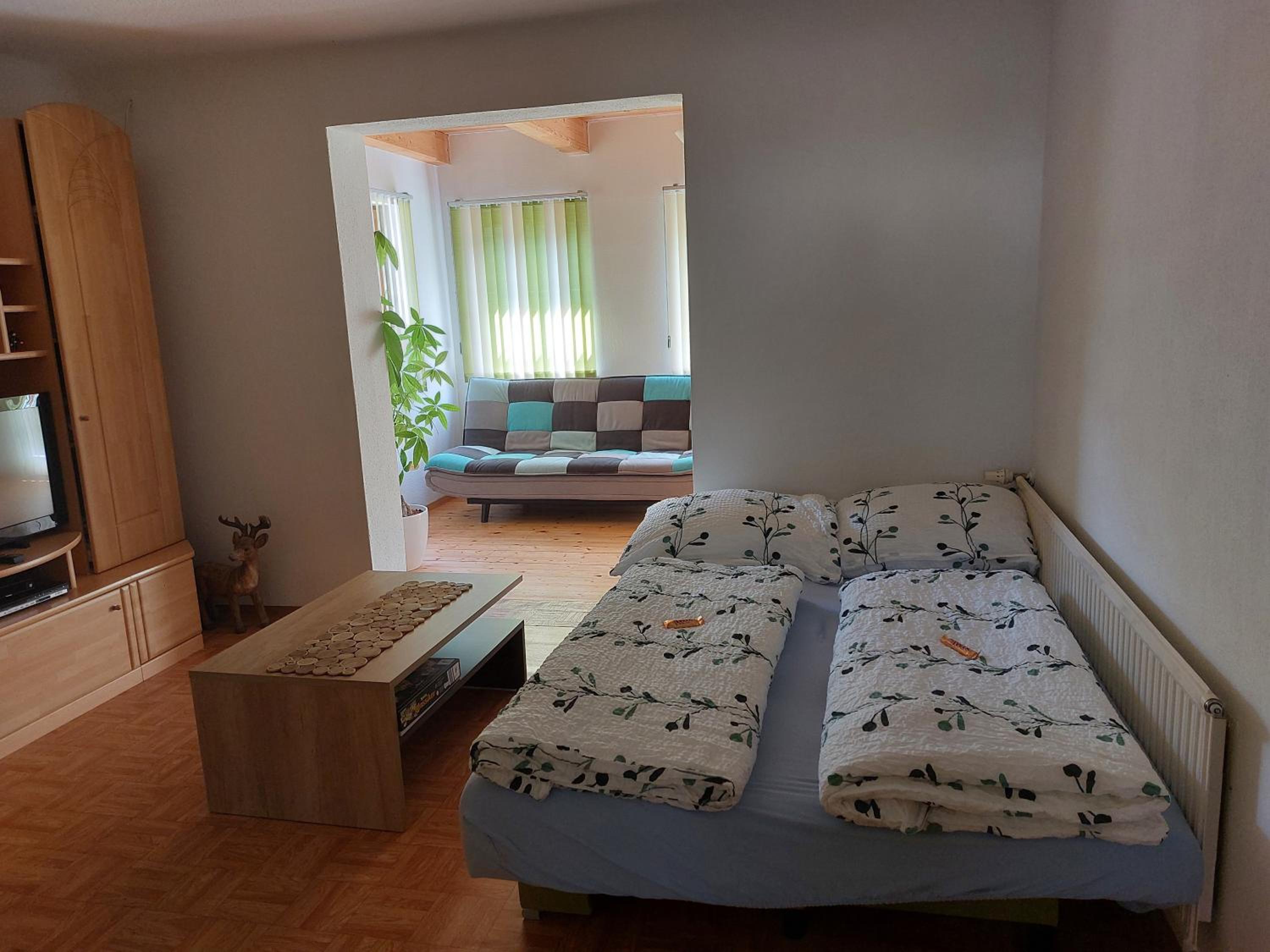 Studio Apartment - Photo 25