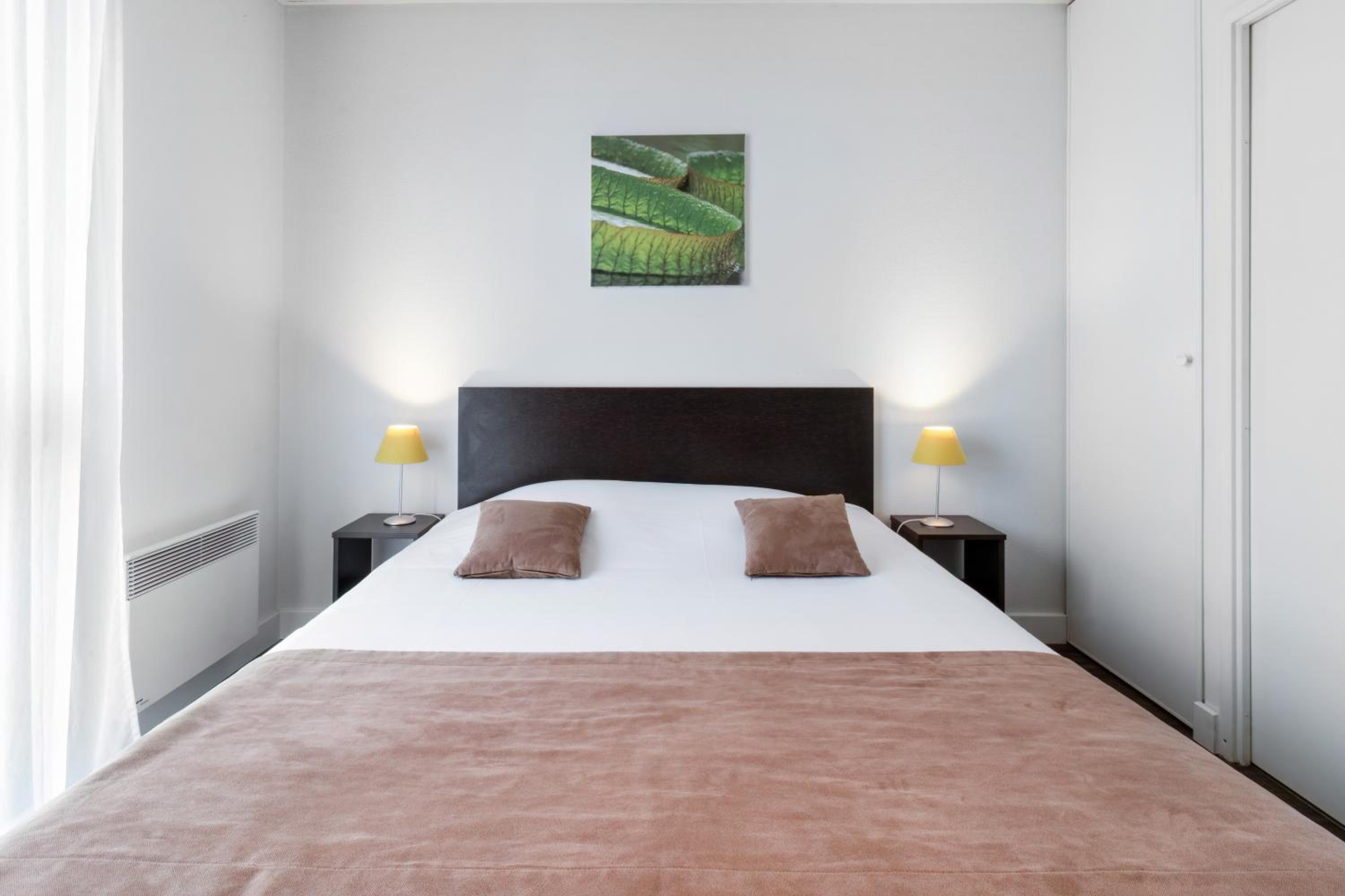 Studio (1-2 Adults) with Double Bed - Photo 2