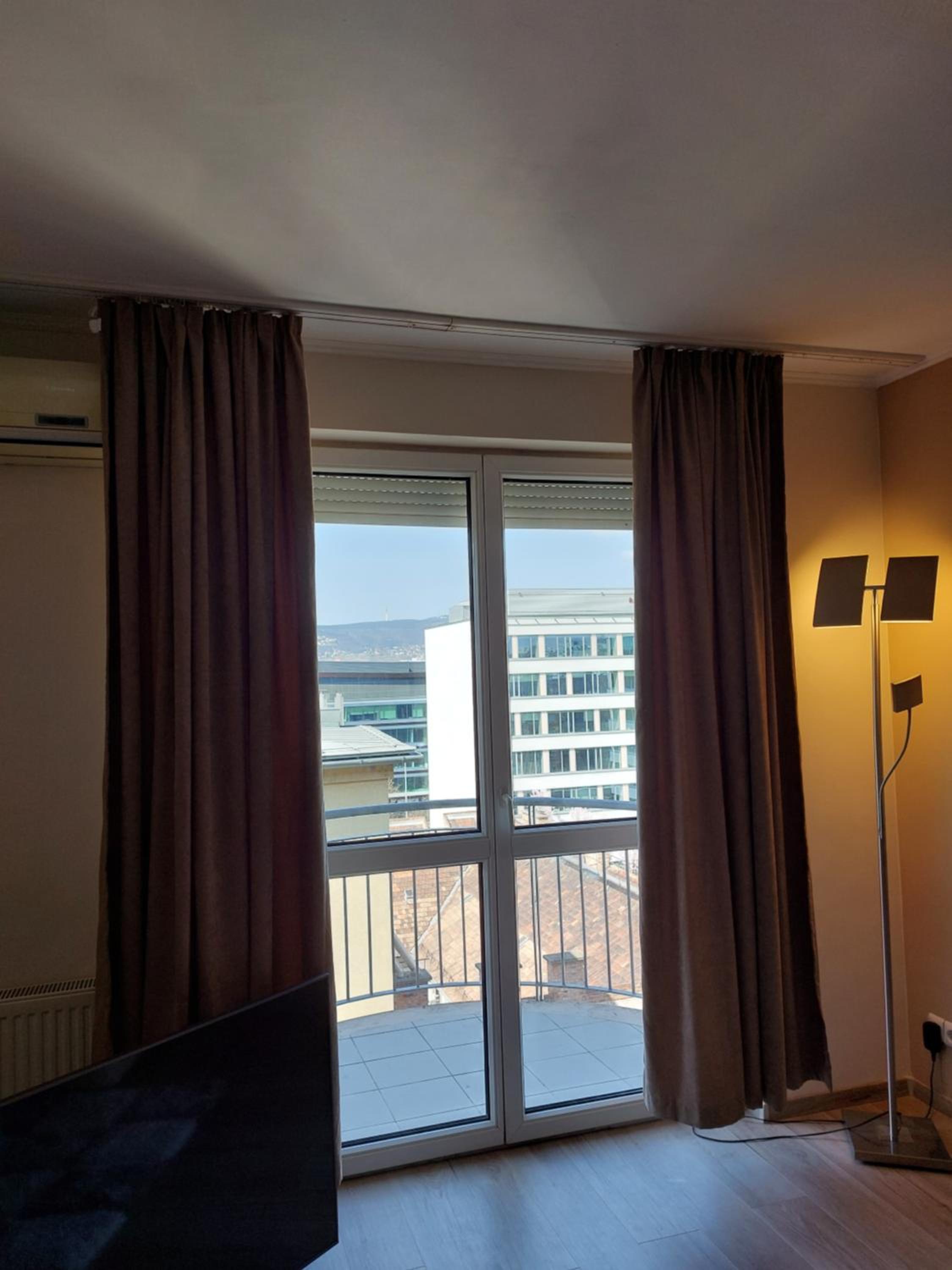 One-Bedroom Apartment - Photo 10