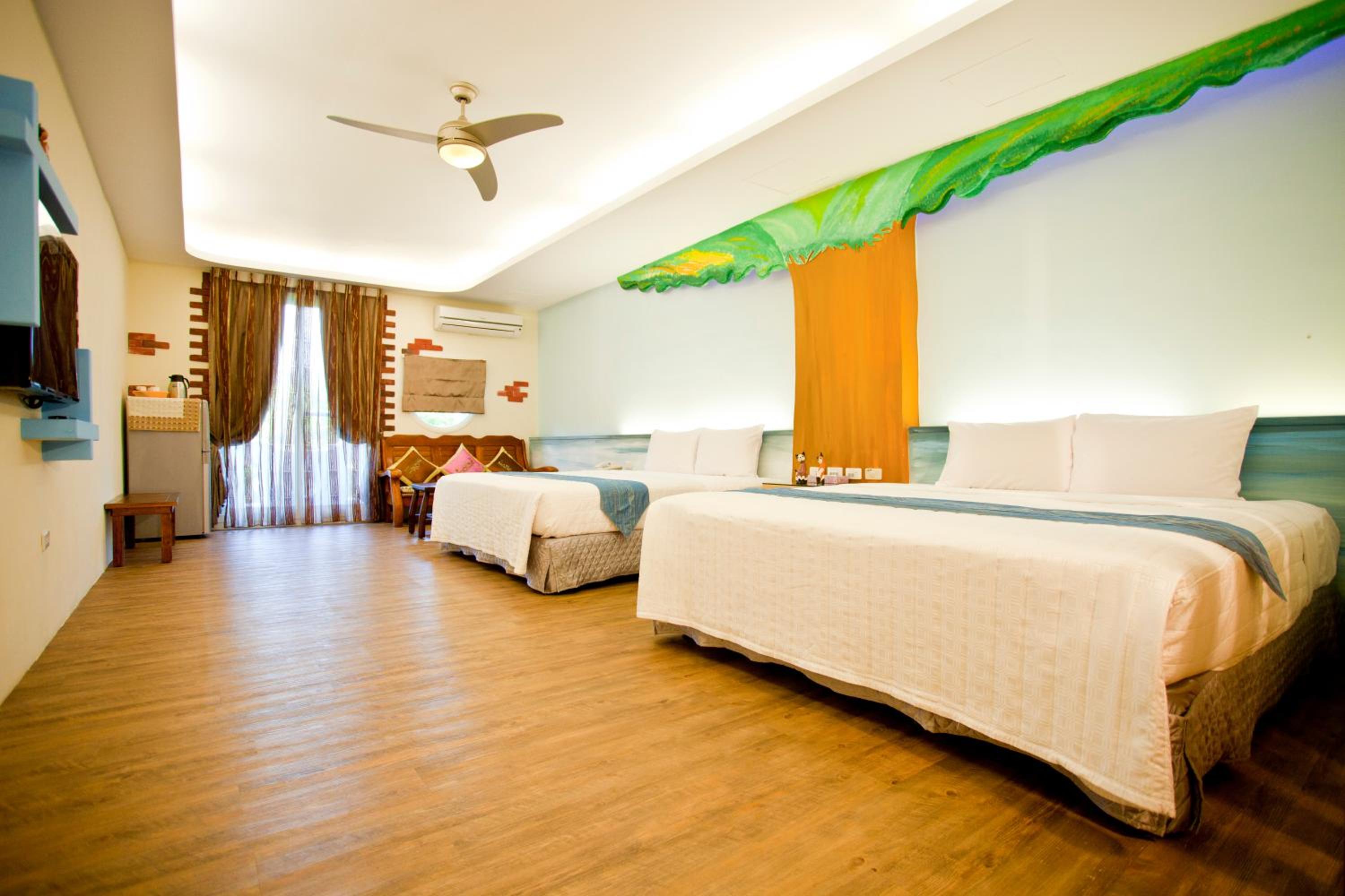 Quadruple Room with Balcony and Mountain View