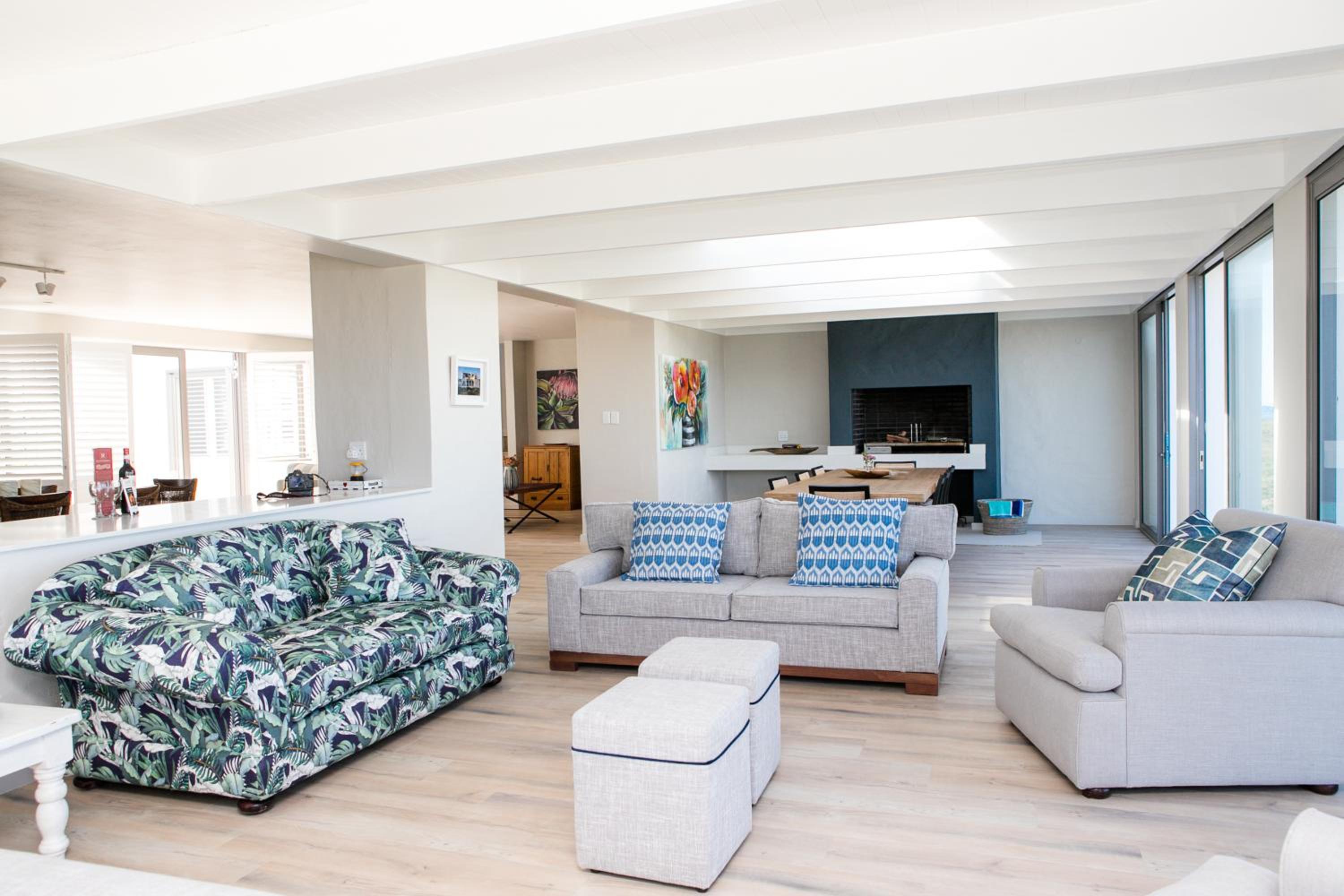 Villa - Beach Front photo 2
