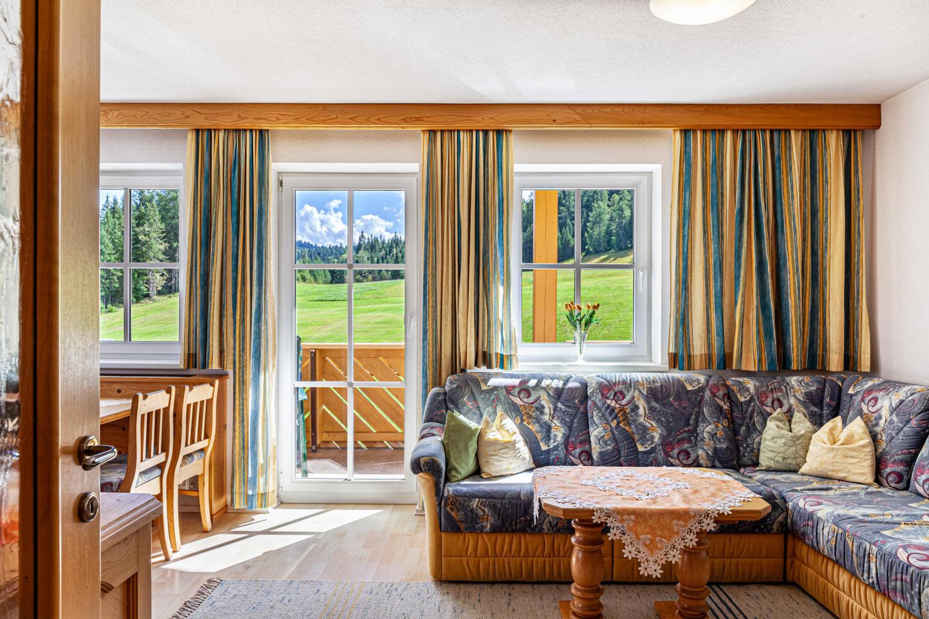 Superior One-Bedroom Apartment with Balcony