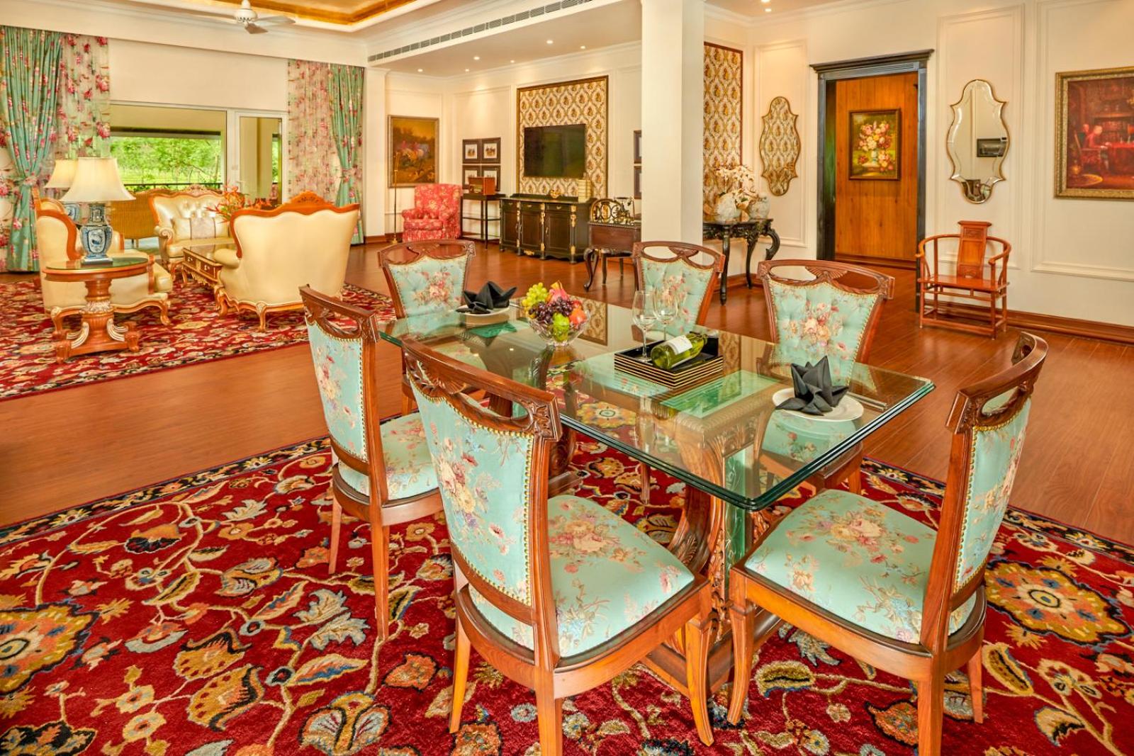 Colonial Suite -  10% Discount on Foods & Soft Beverages* | 15% Discounts on Laundry Services* | INR 500 spa credit during your stay on selective Massage services. TnC Apply.* | Free Minibar - 2 cans of soft Beverages (Once on Arrival)  - Photo 9