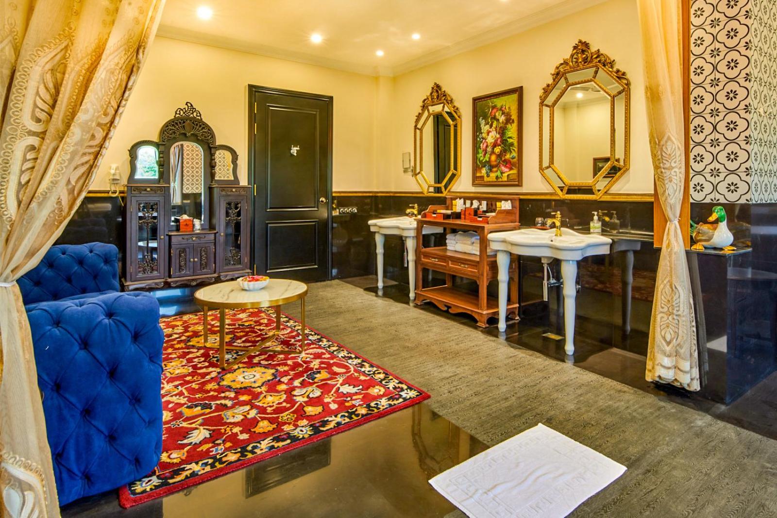Colonial Suite -  10% Discount on Foods & Soft Beverages* | 15% Discounts on Laundry Services* | INR 500 spa credit during your stay on selective Massage services. TnC Apply.* | Free Minibar - 2 cans of soft Beverages (Once on Arrival)  - Photo 8
