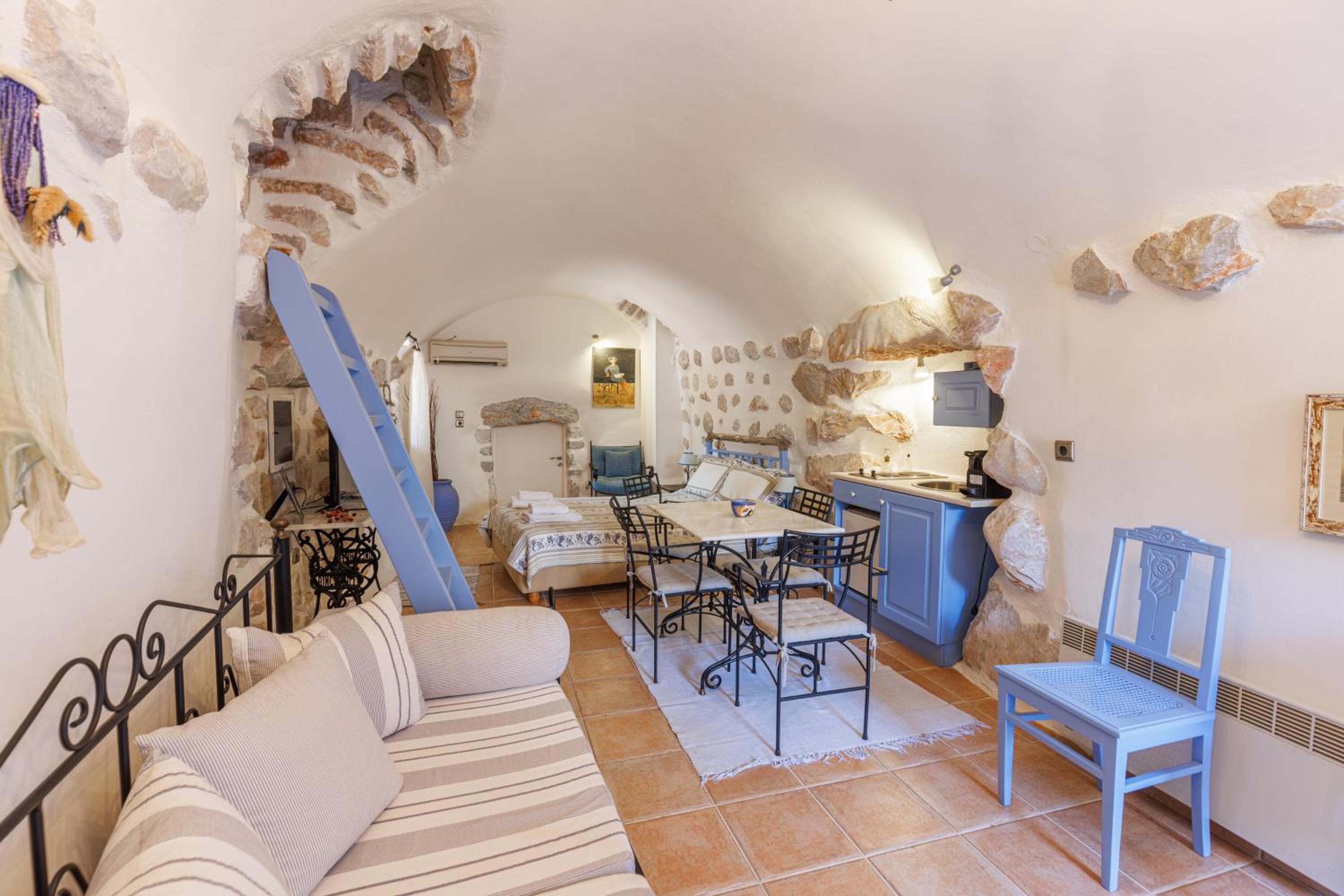 Studio (2 Adults) - Photo 8
