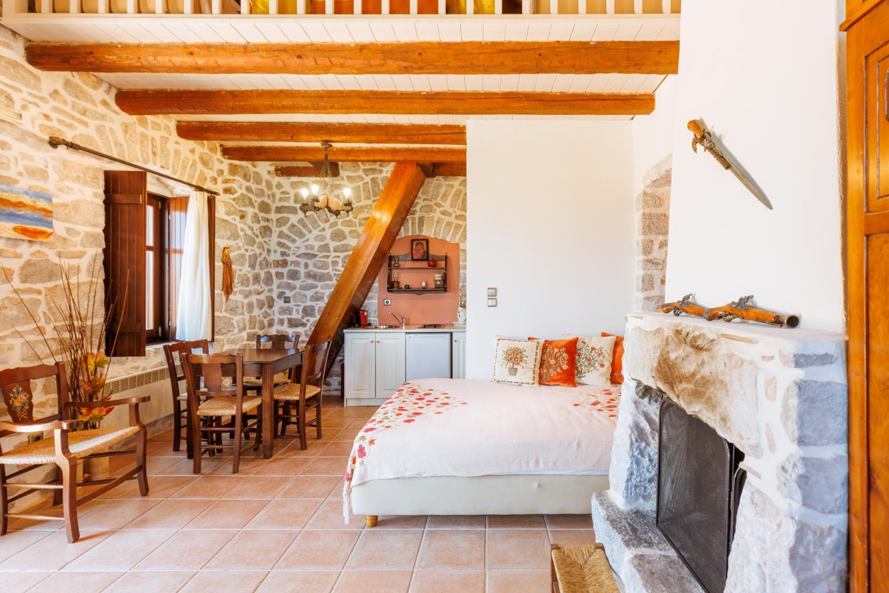 One-Bedroom Apartment (2 Adults + 2 Children) - Photo 7