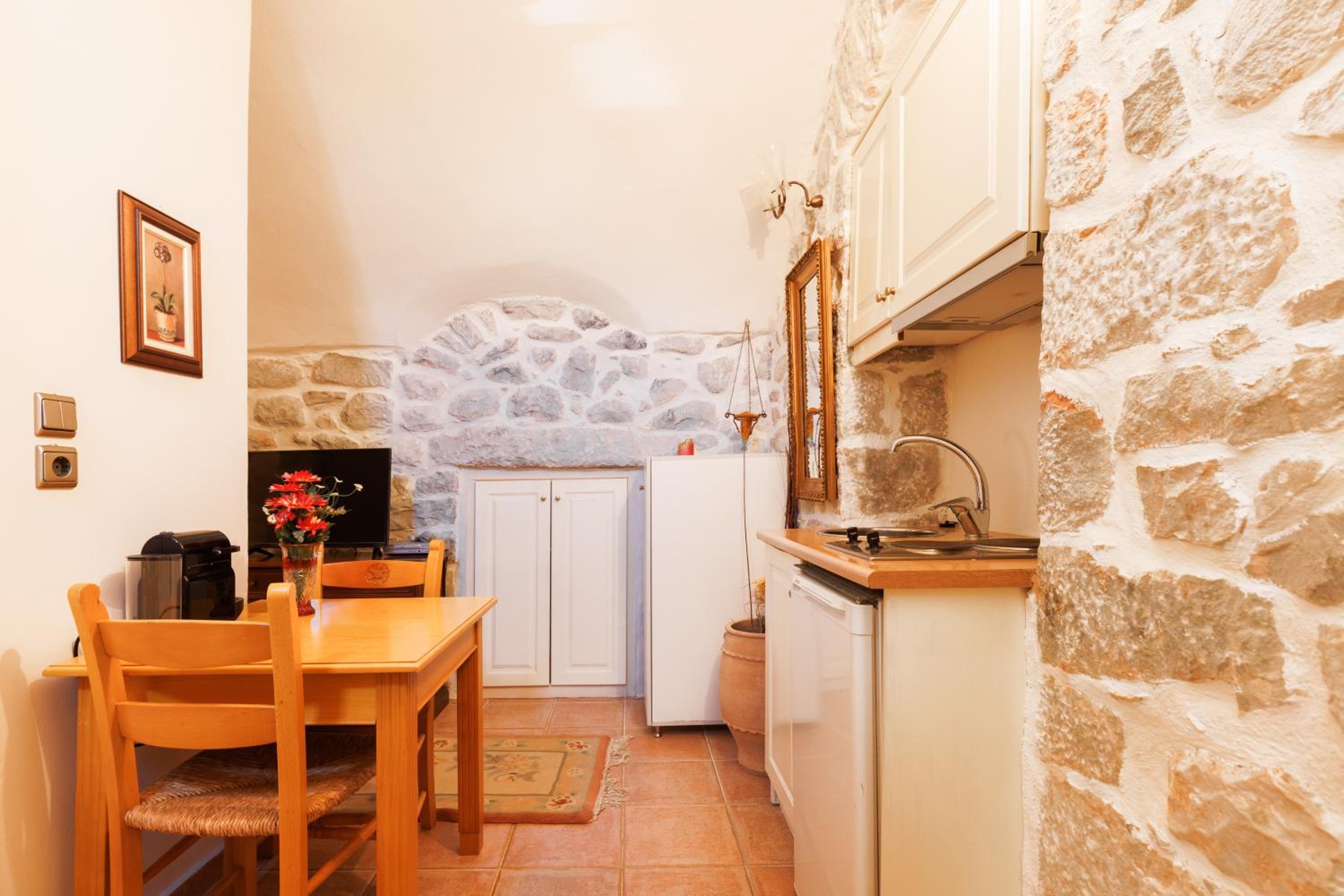 Studio (2 Adults) - Photo 5