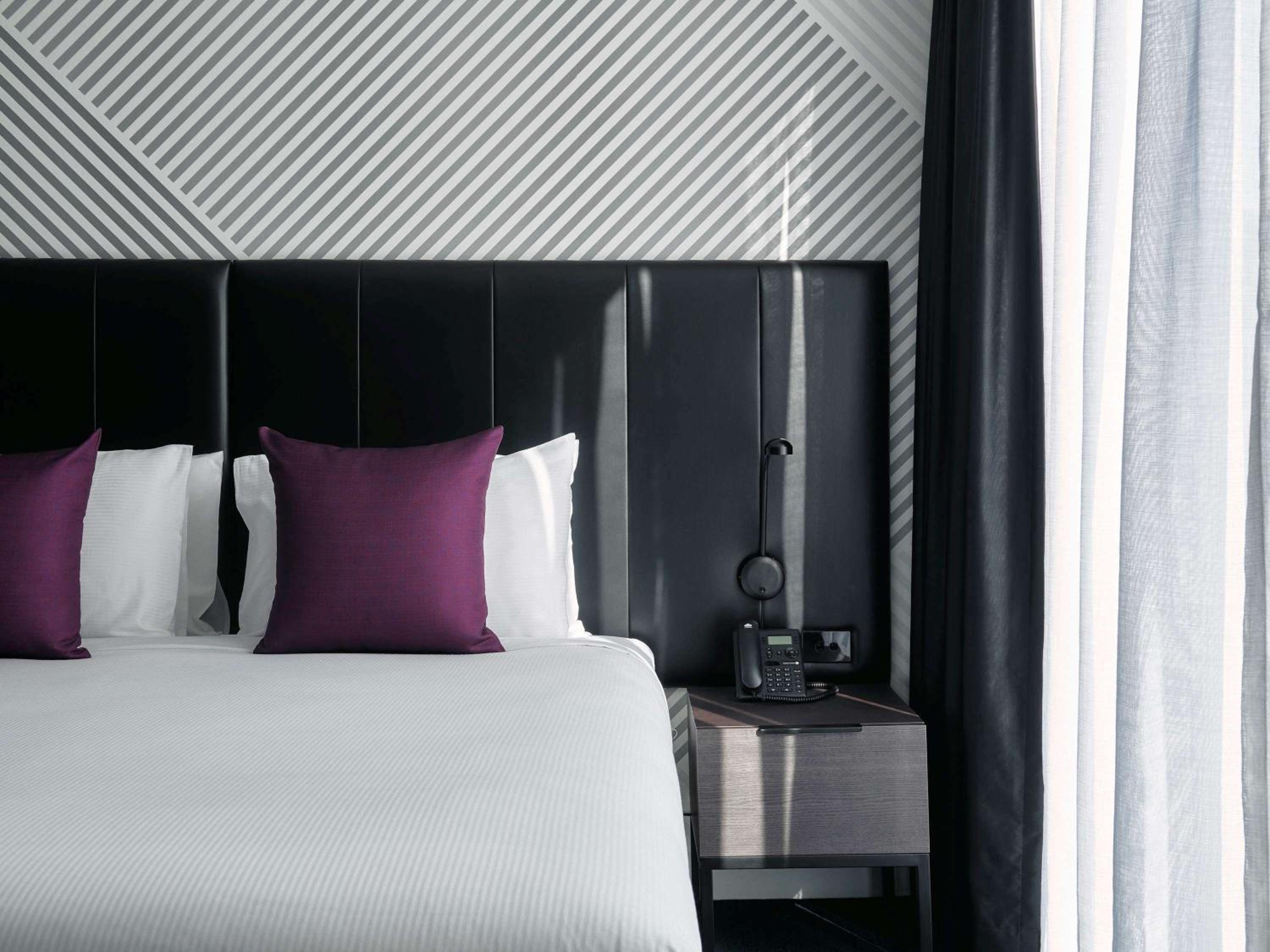 Superior King Room - Photo 2