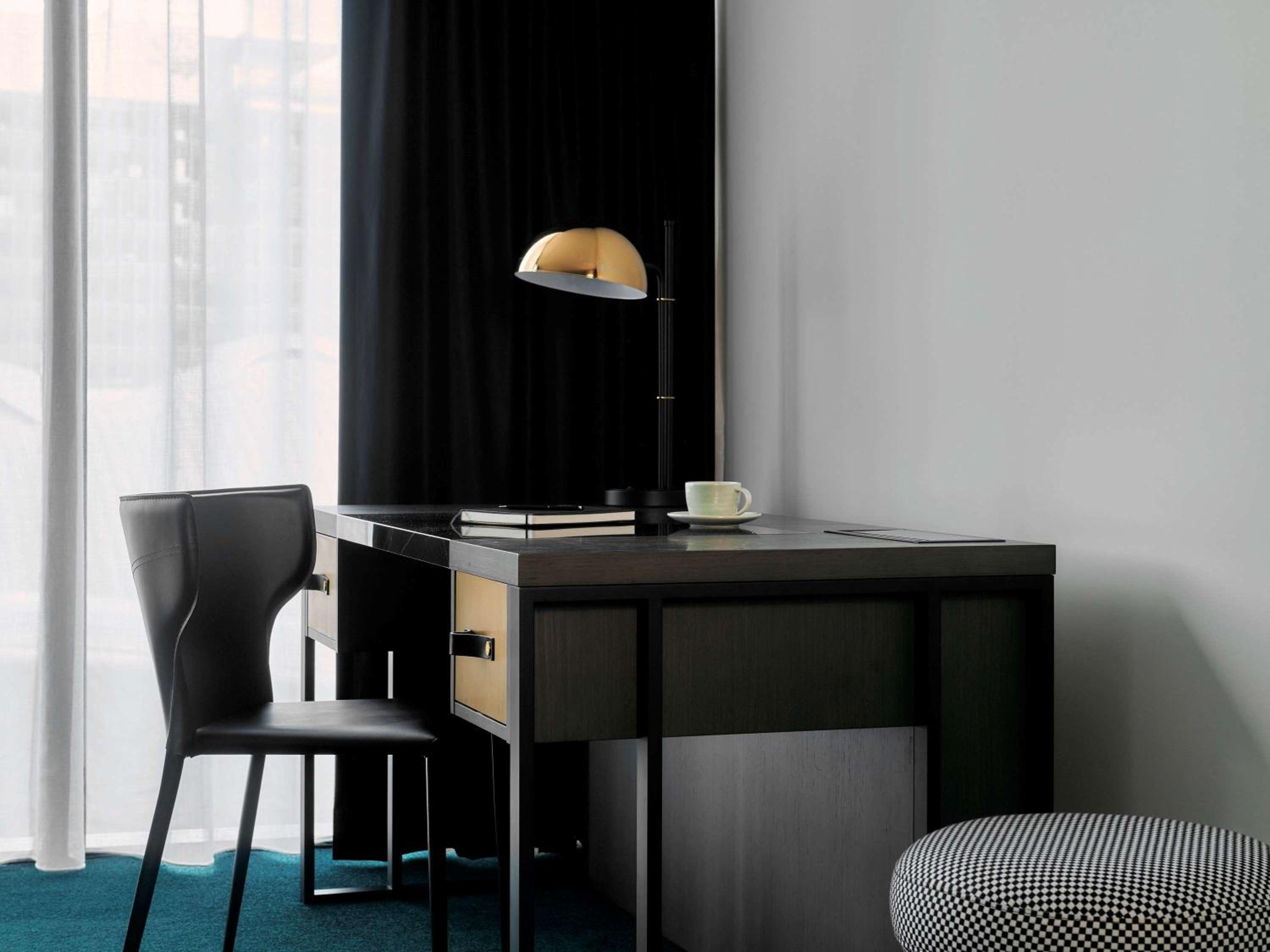 Superior King Suite - Photo 6