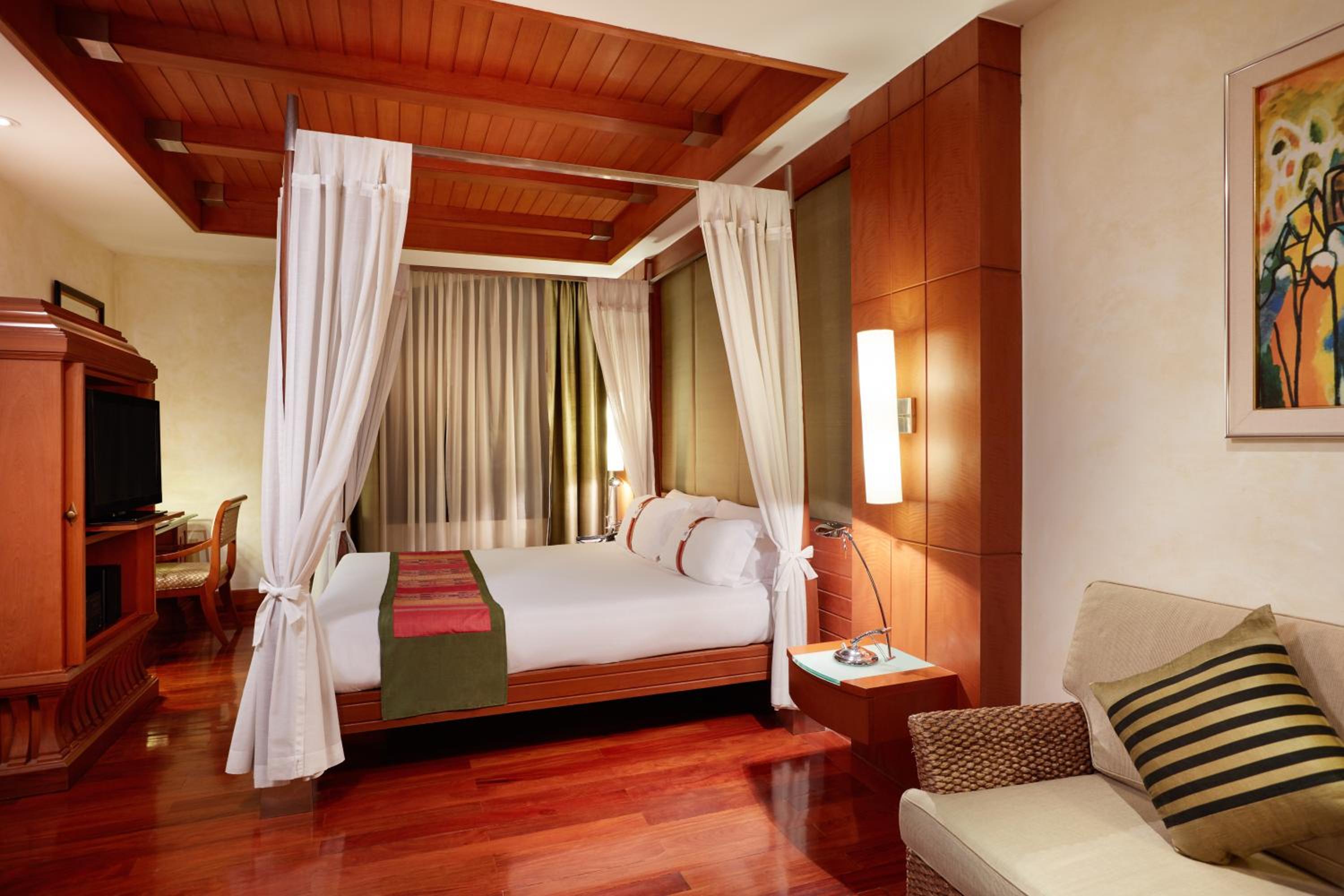 Superior Room (Main Wing) photo 2