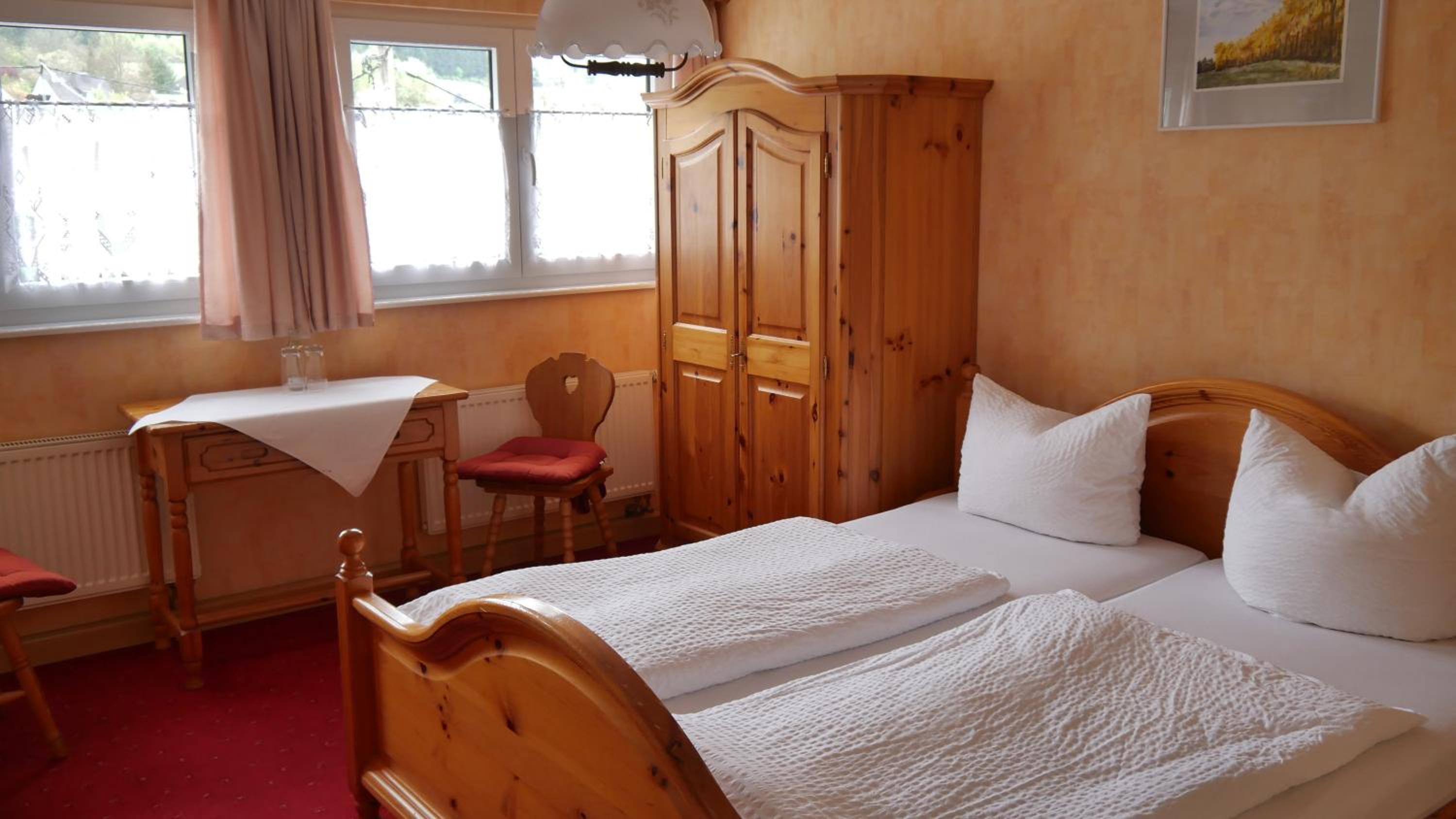 Double or Twin Room with Bathroom photo 3