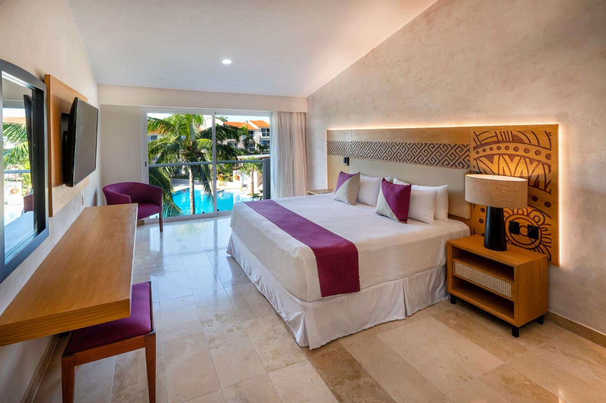 Superior Pool King Room with  One King Bed, Non-Smoking - Photo 1