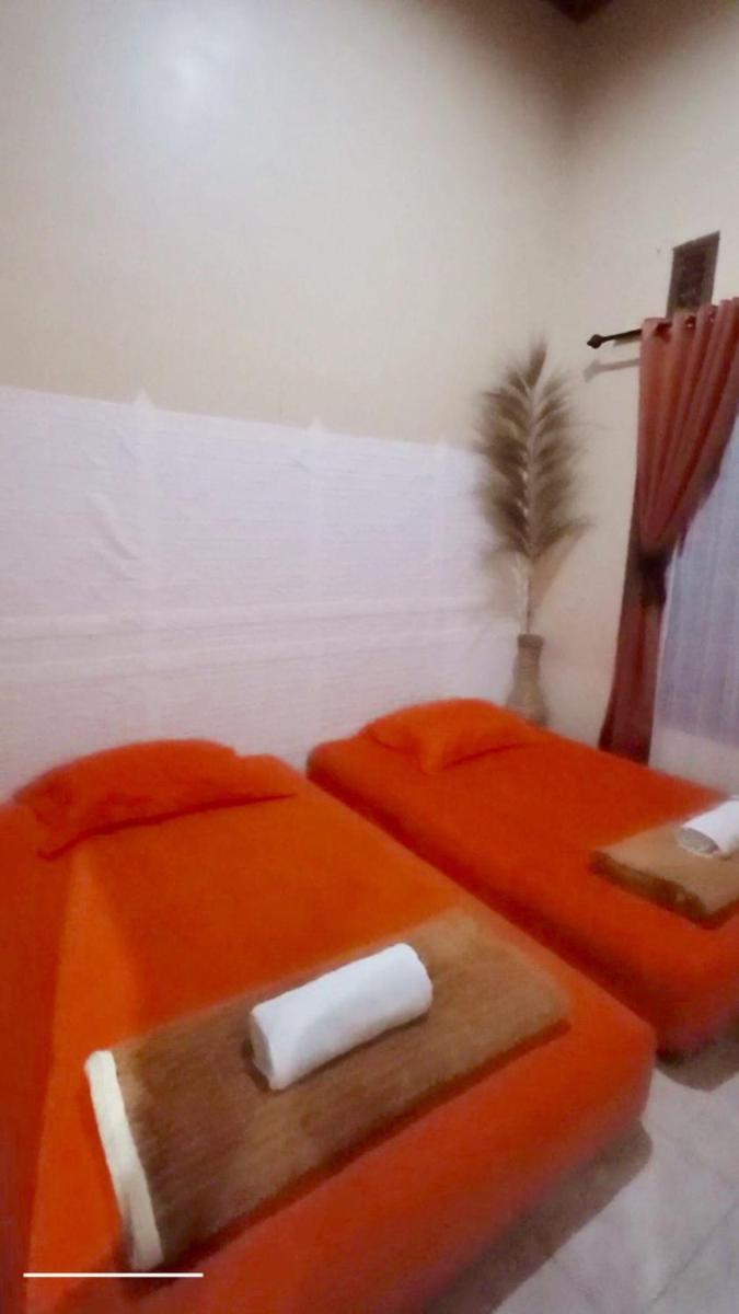 Budget Twin Room - Photo 2