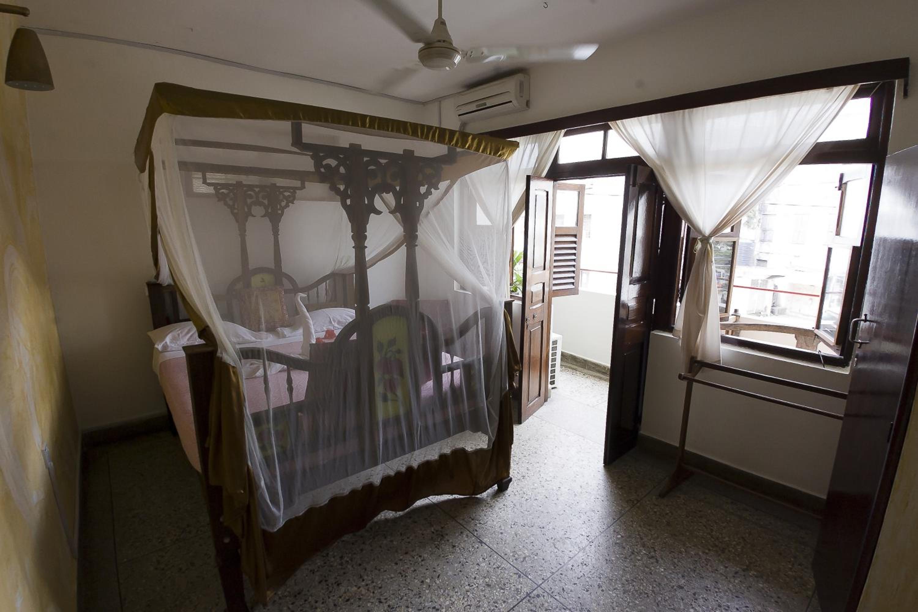 Double or Twin Room with Bathroom photo 1