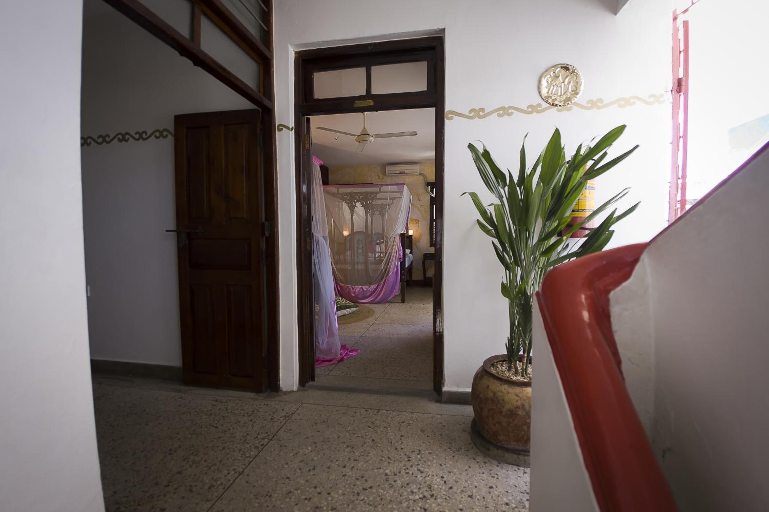 Deluxe Double or Twin Room with Balcony photo 3