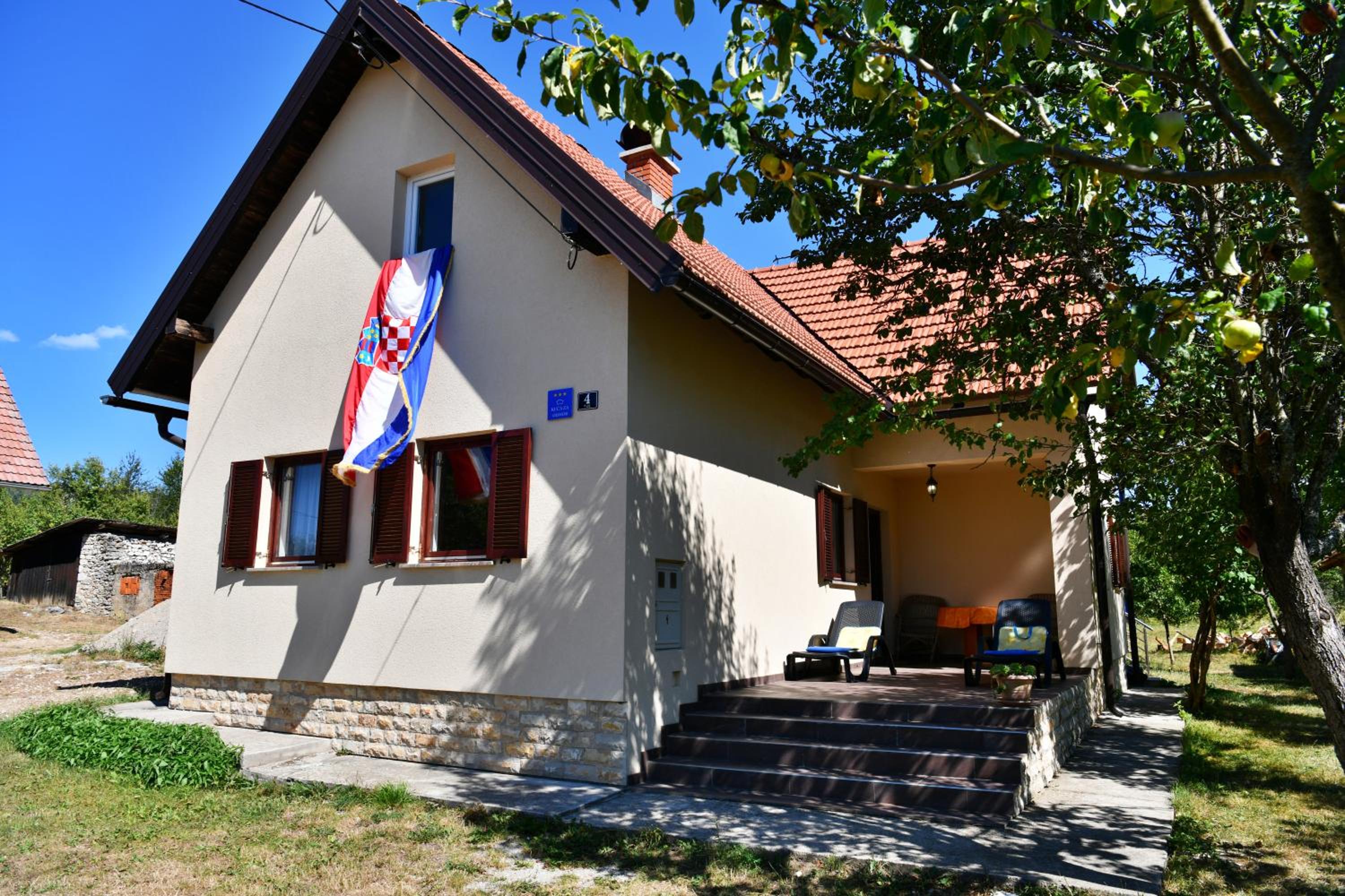 Two-Bedroom House photo 3