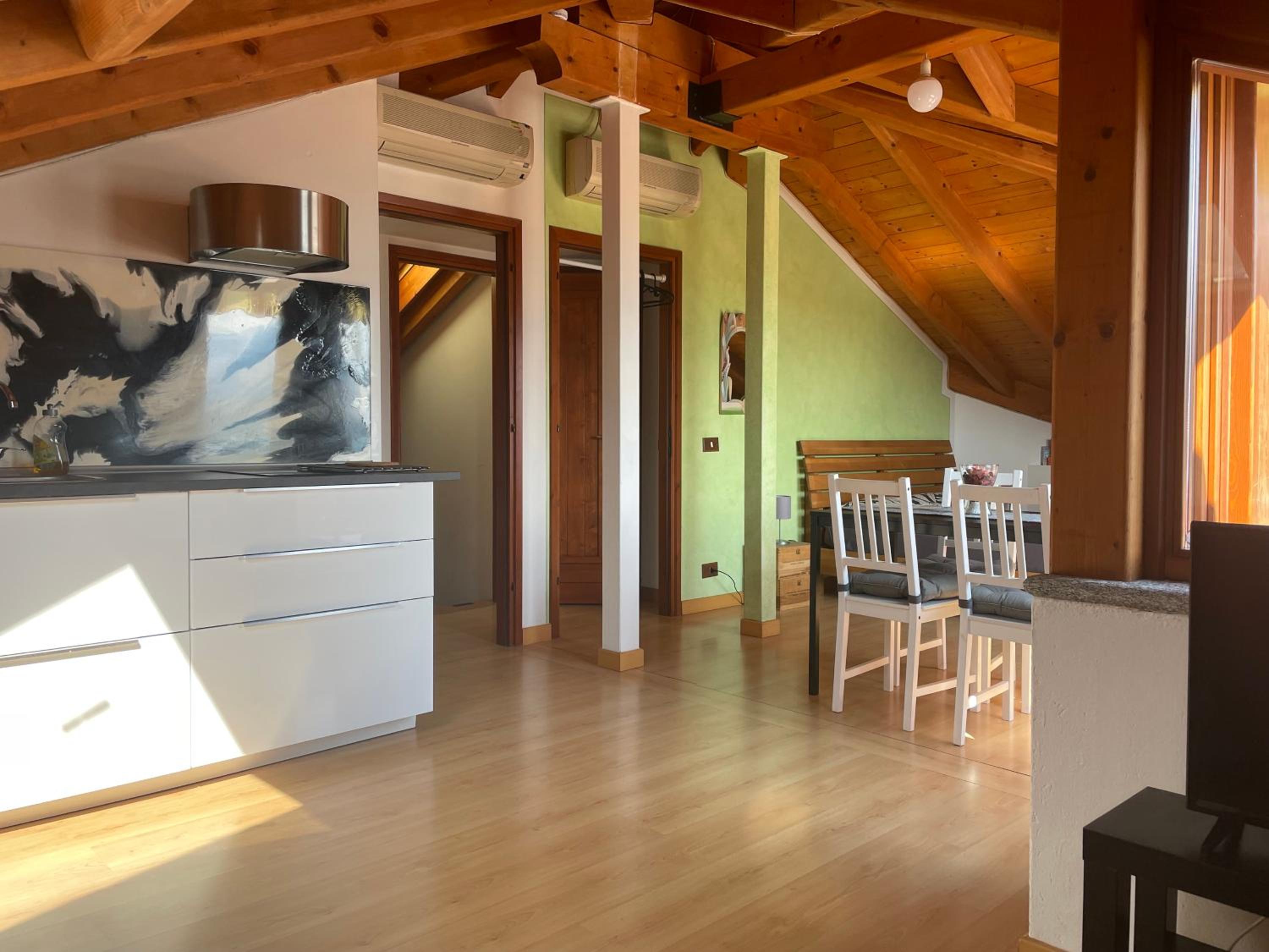 Studio Apartment with Lake View